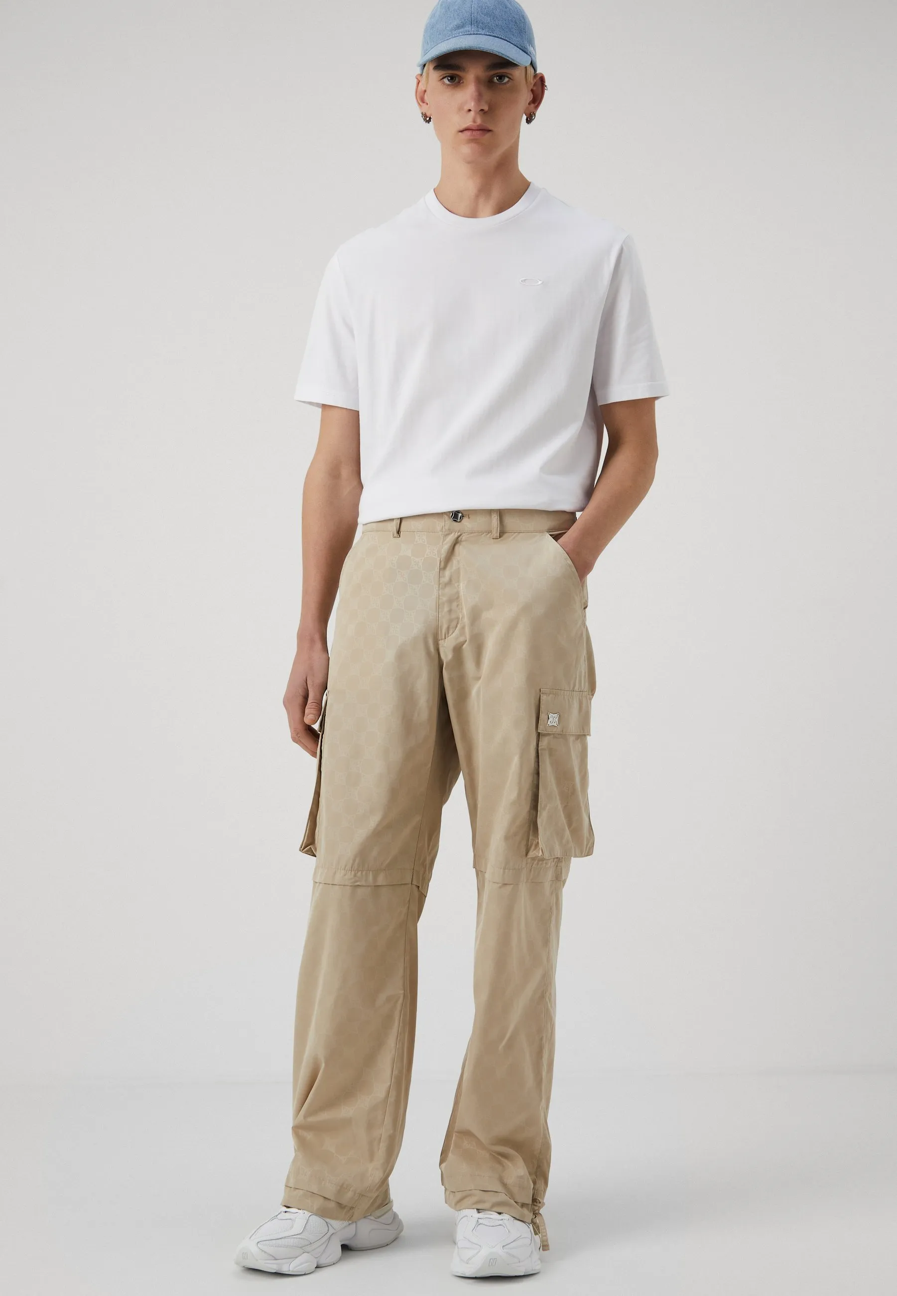 AETHER MONOGRAM PARACHUTE PANTS UNISEX - Pantaloni cargo