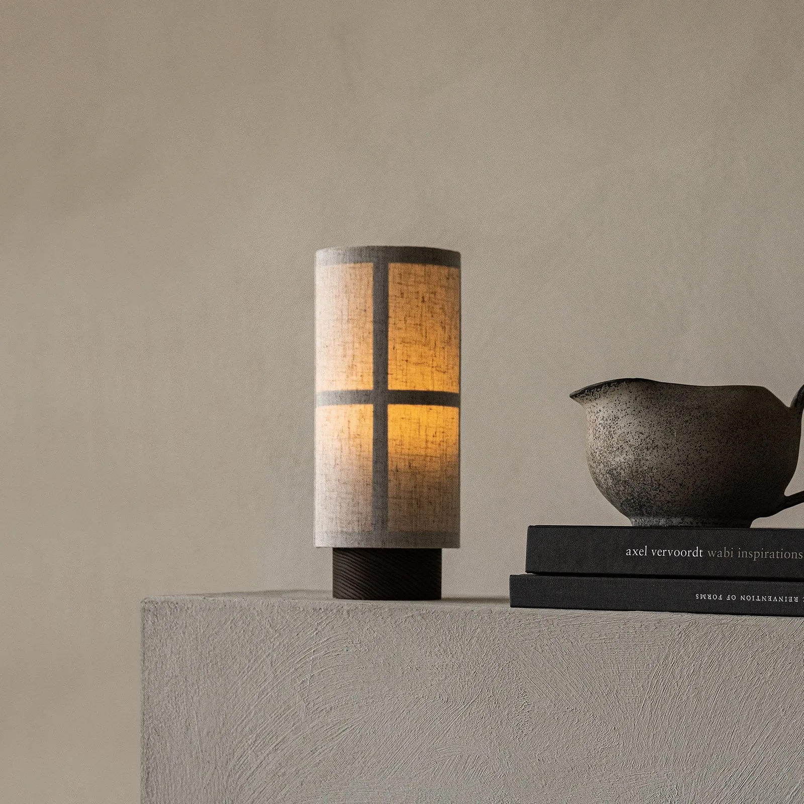 Audo Hashira lampada LED da tavolo accu, naturale