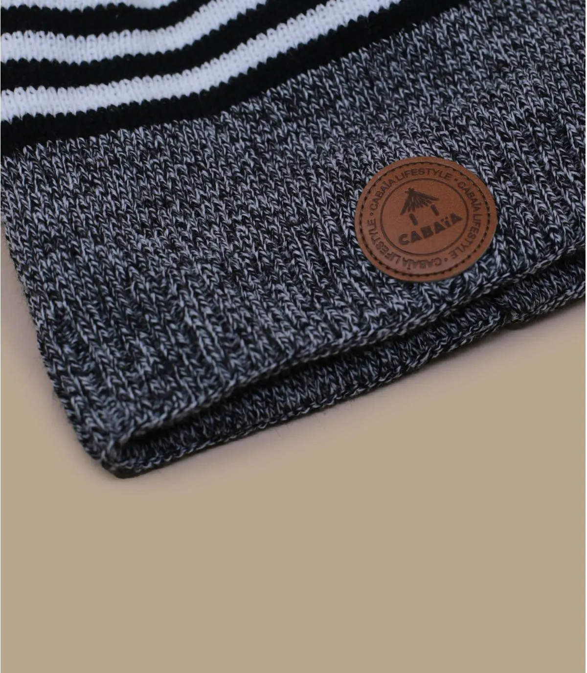  Berretto con pompon grigio Singapour Sling grey     