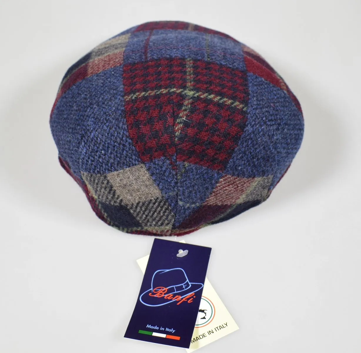 Blue Imor cap in pure merino wool made in Italy