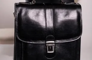 Borsa in pelle naturale Afrodita, nera
