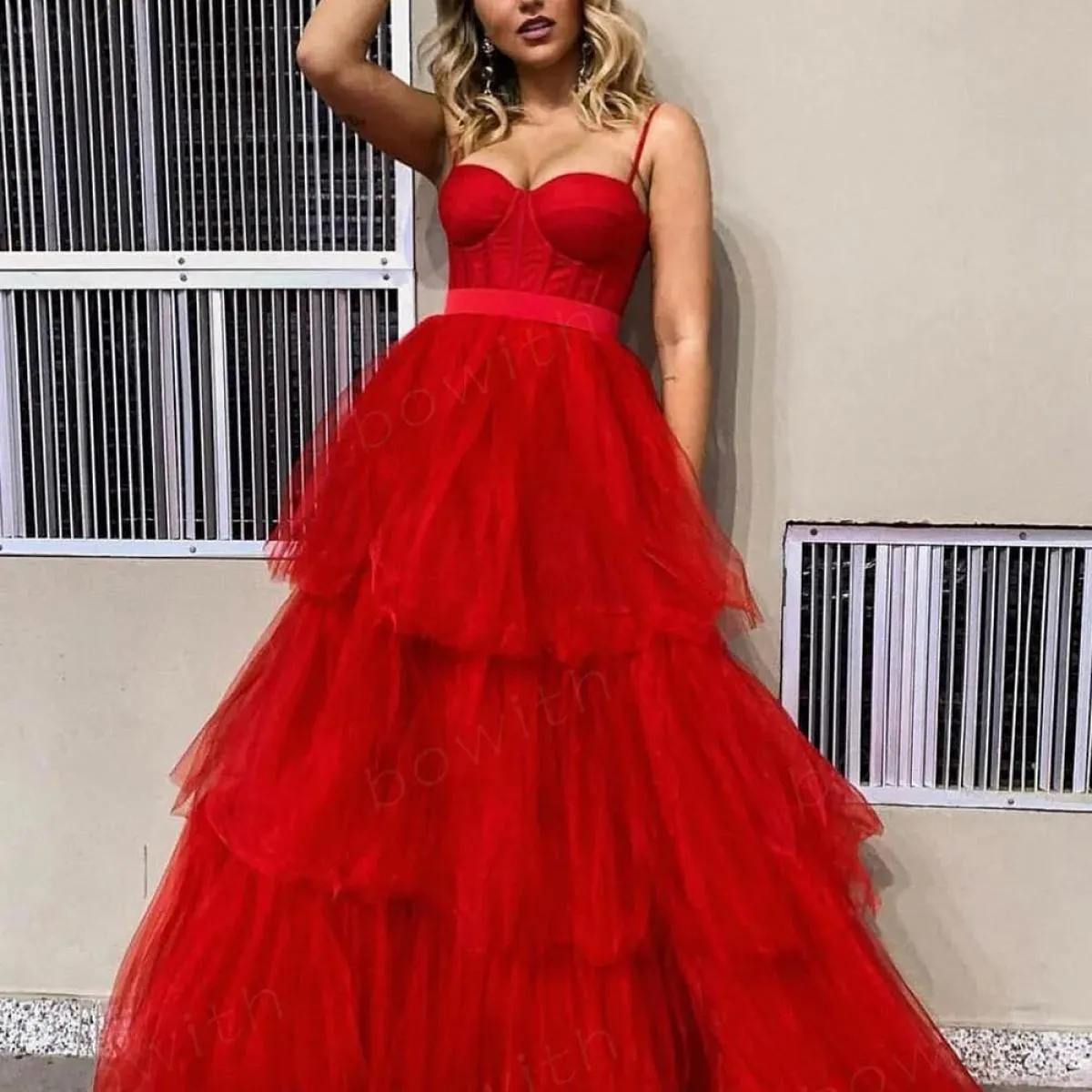 Bowith Abiti da sera con scollo a cuore Abiti da festa gonfi per le donne Abito da sera a strati Cinghie maxi Abito da festa di