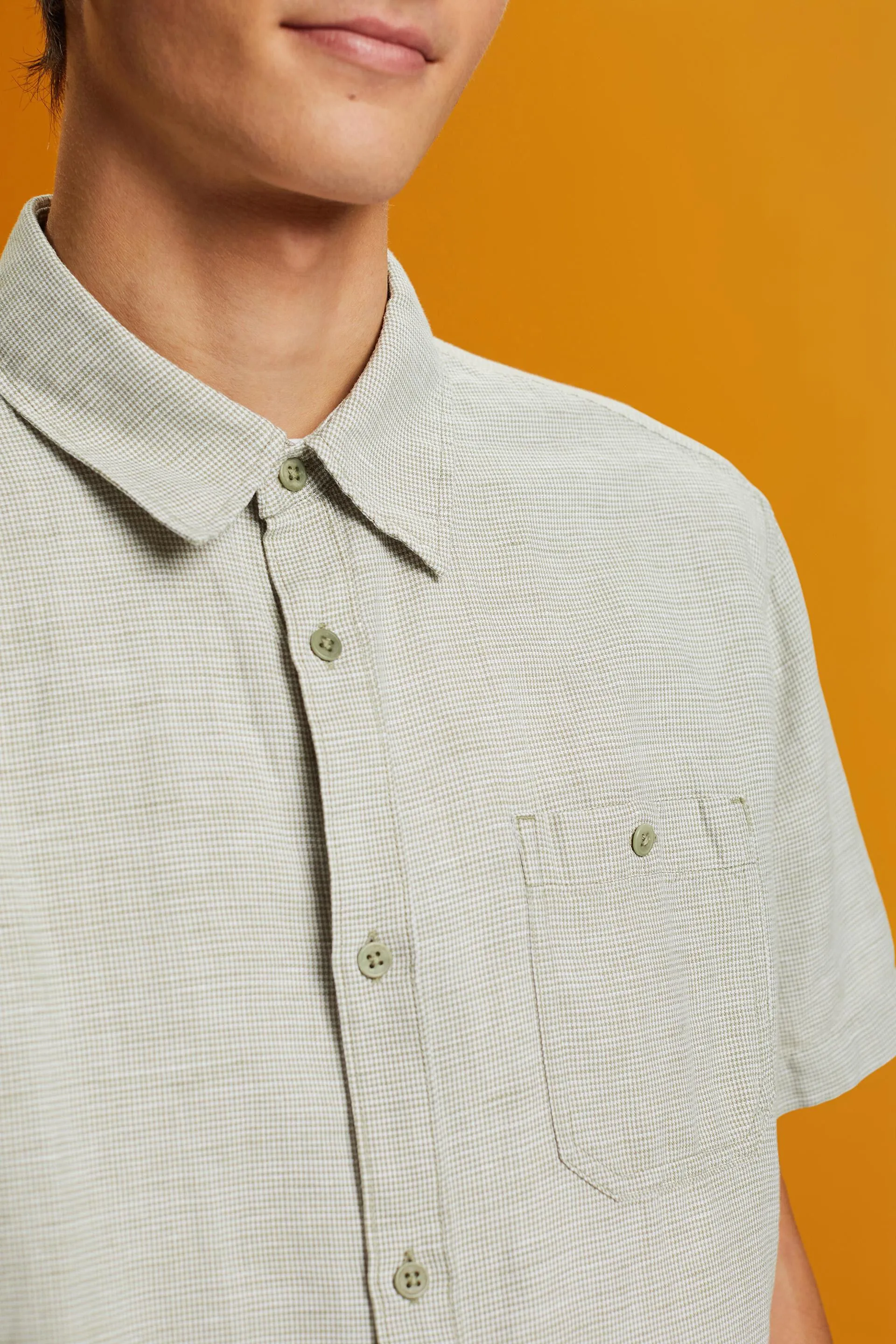 Camicia a manica corta in misto lino con motivo pied de poule