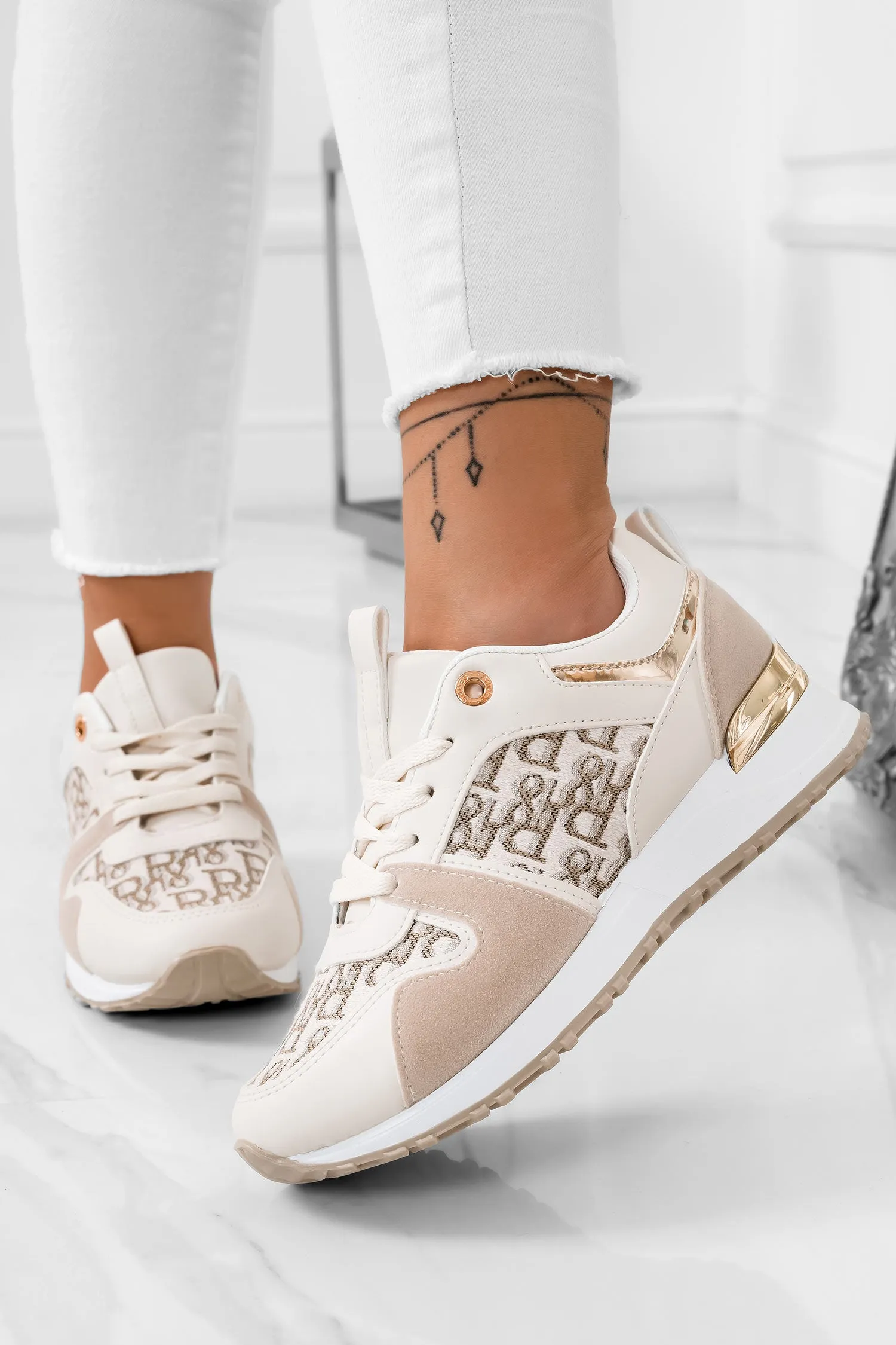 DEZZY - Sneakers beige e oro con lacci