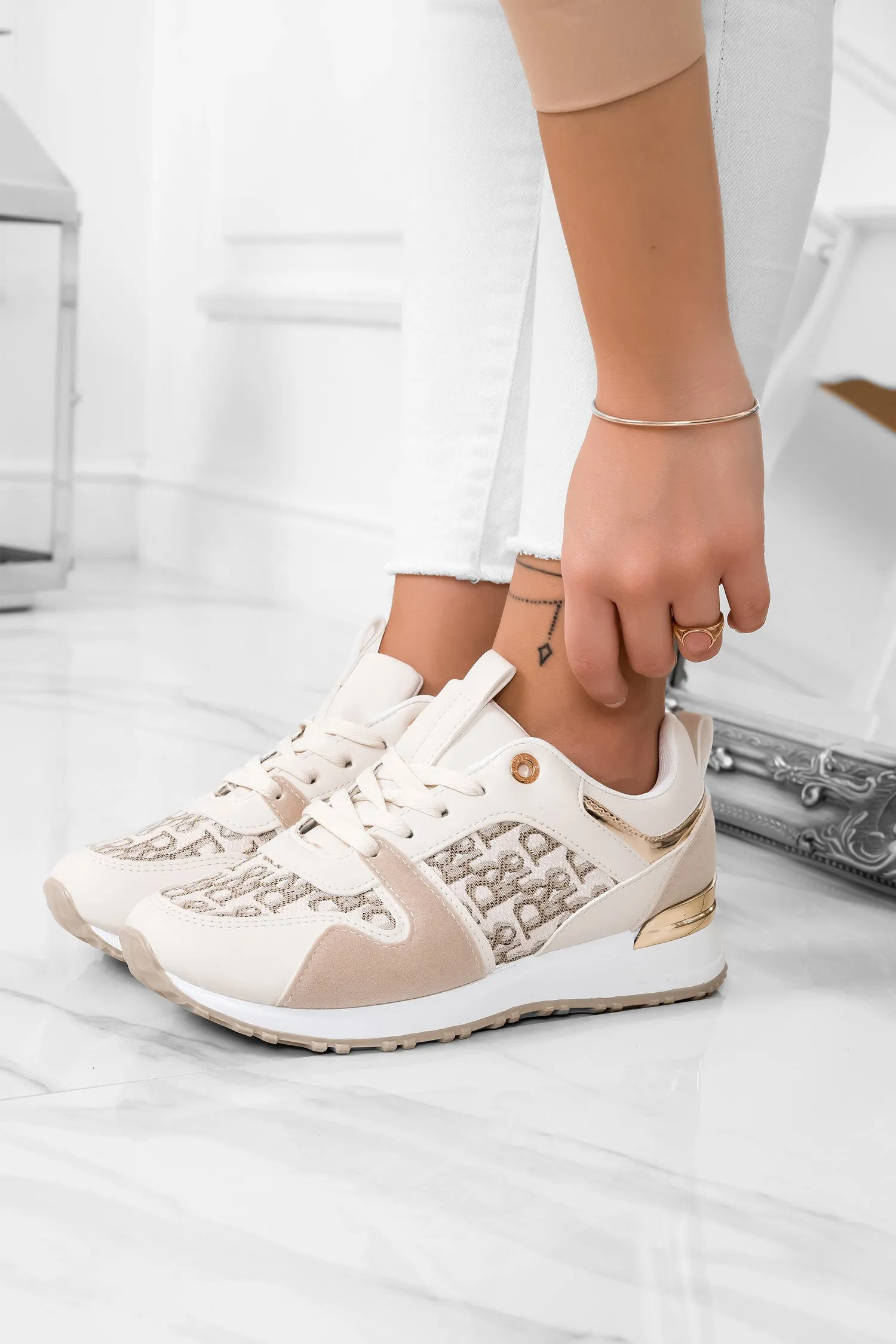 DEZZY - Sneakers beige e oro con lacci