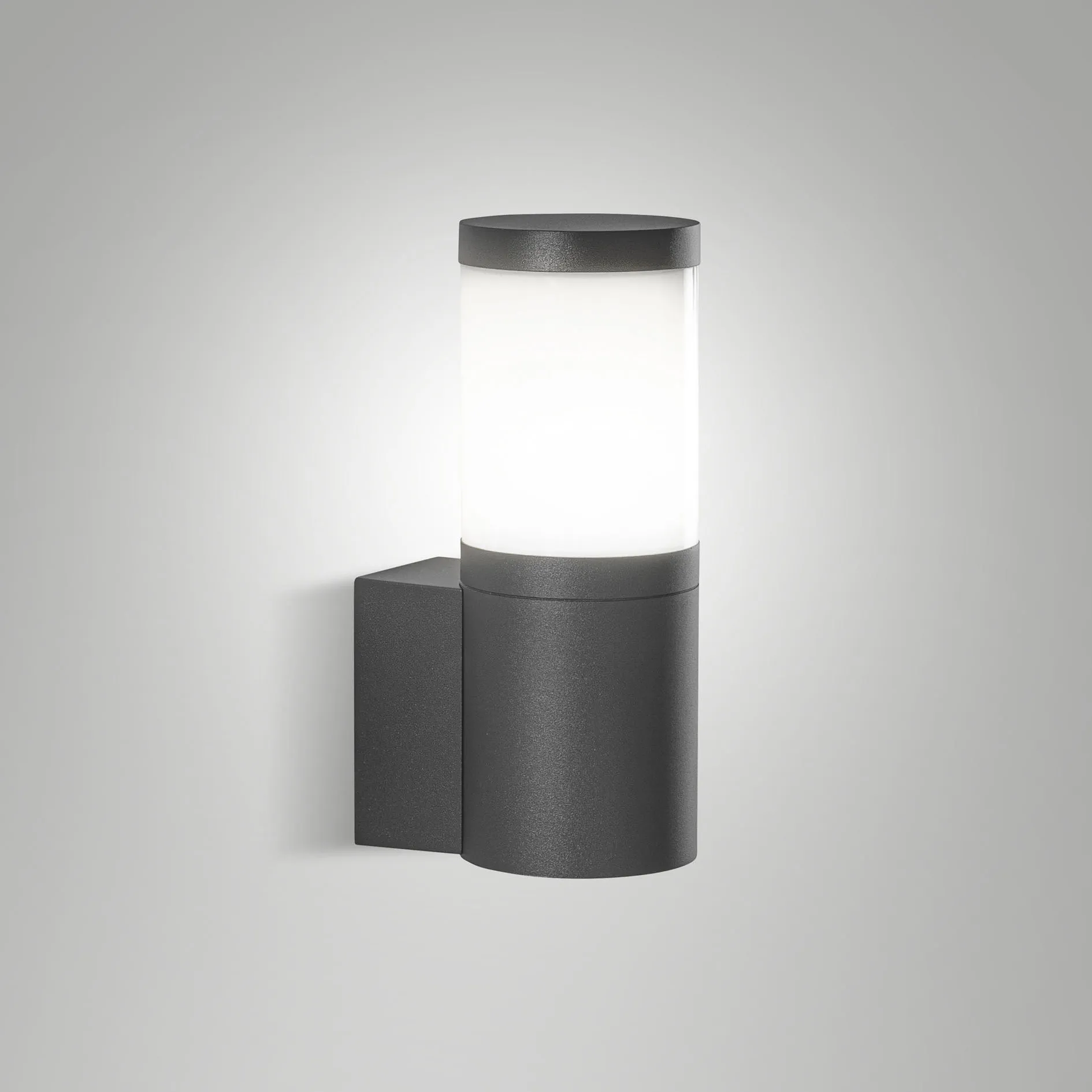 Fabas Luce  Applique da parete da esterno cilindrica con portalampada E27 Gorla - 15W