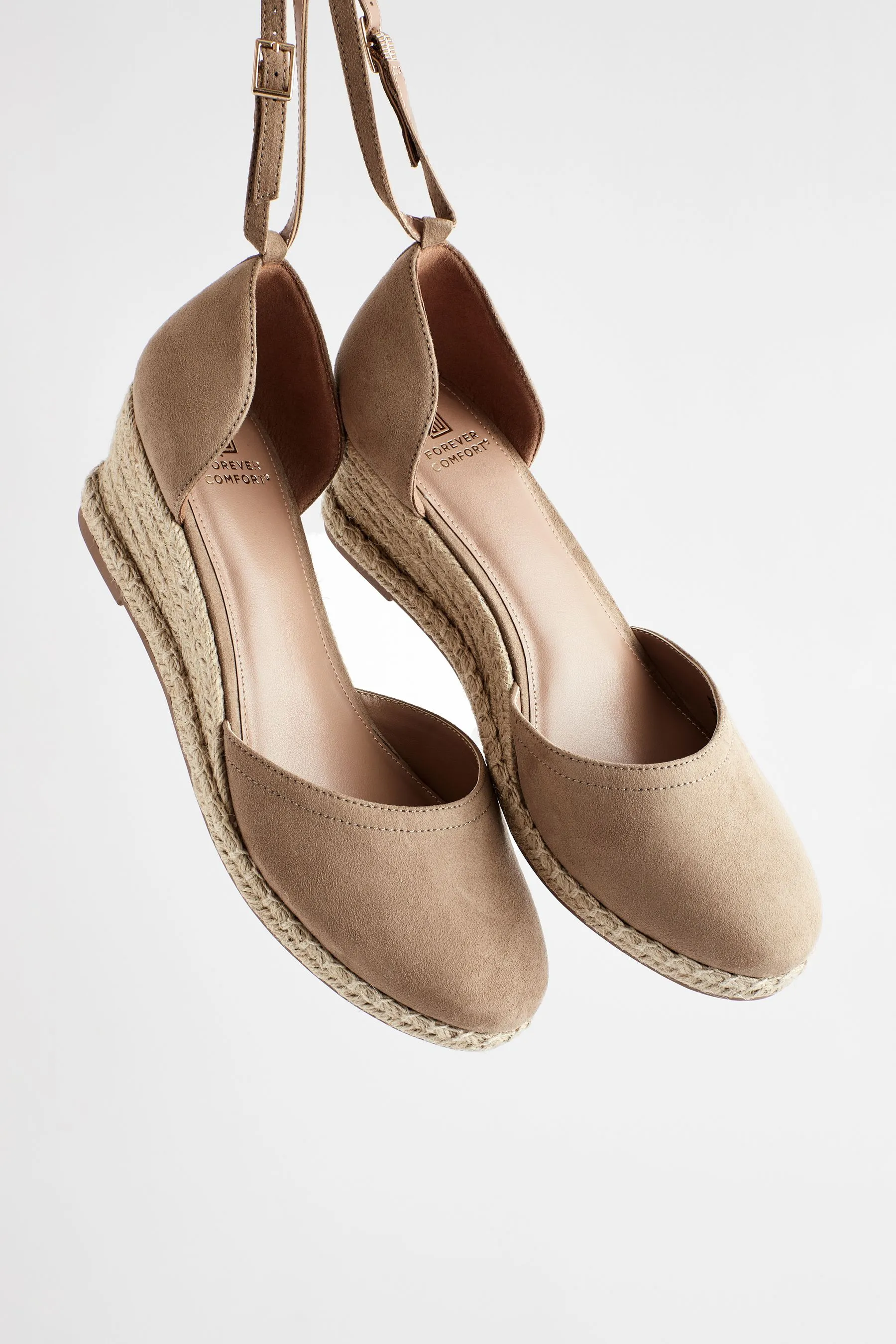 Forever Comfort® - Scarpe con zeppa a punta chiusa