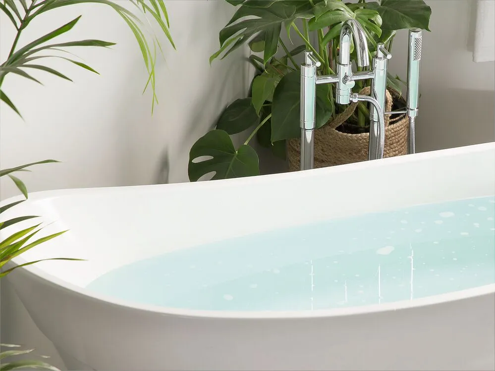 Freestanding Bath White 1700 x 730 mm BUENAVISTA