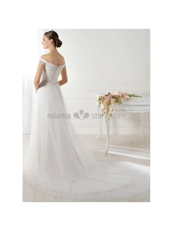 HANNAH - Abito da sposa con scollatura omerale in pizzo