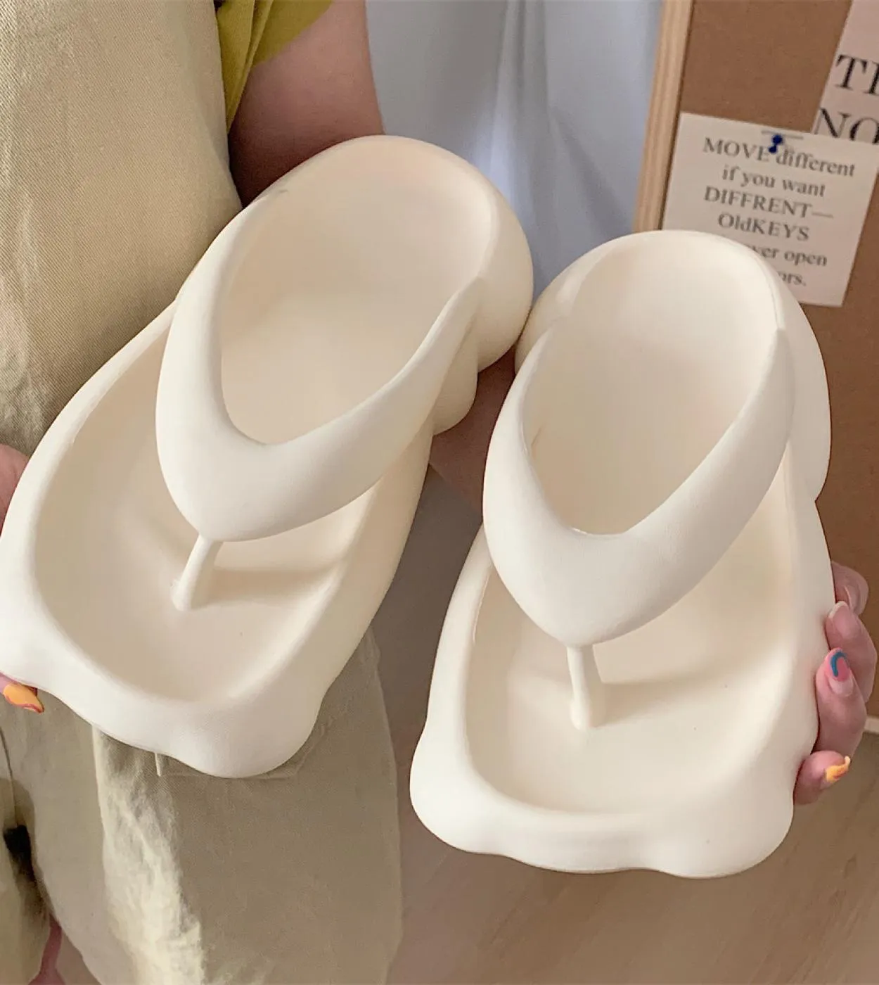 Infradito da spiaggia da donna Scarpe con plateau estive da donna Morbida suola spessa in Eva Lady Fashion Slides Pantofole da s