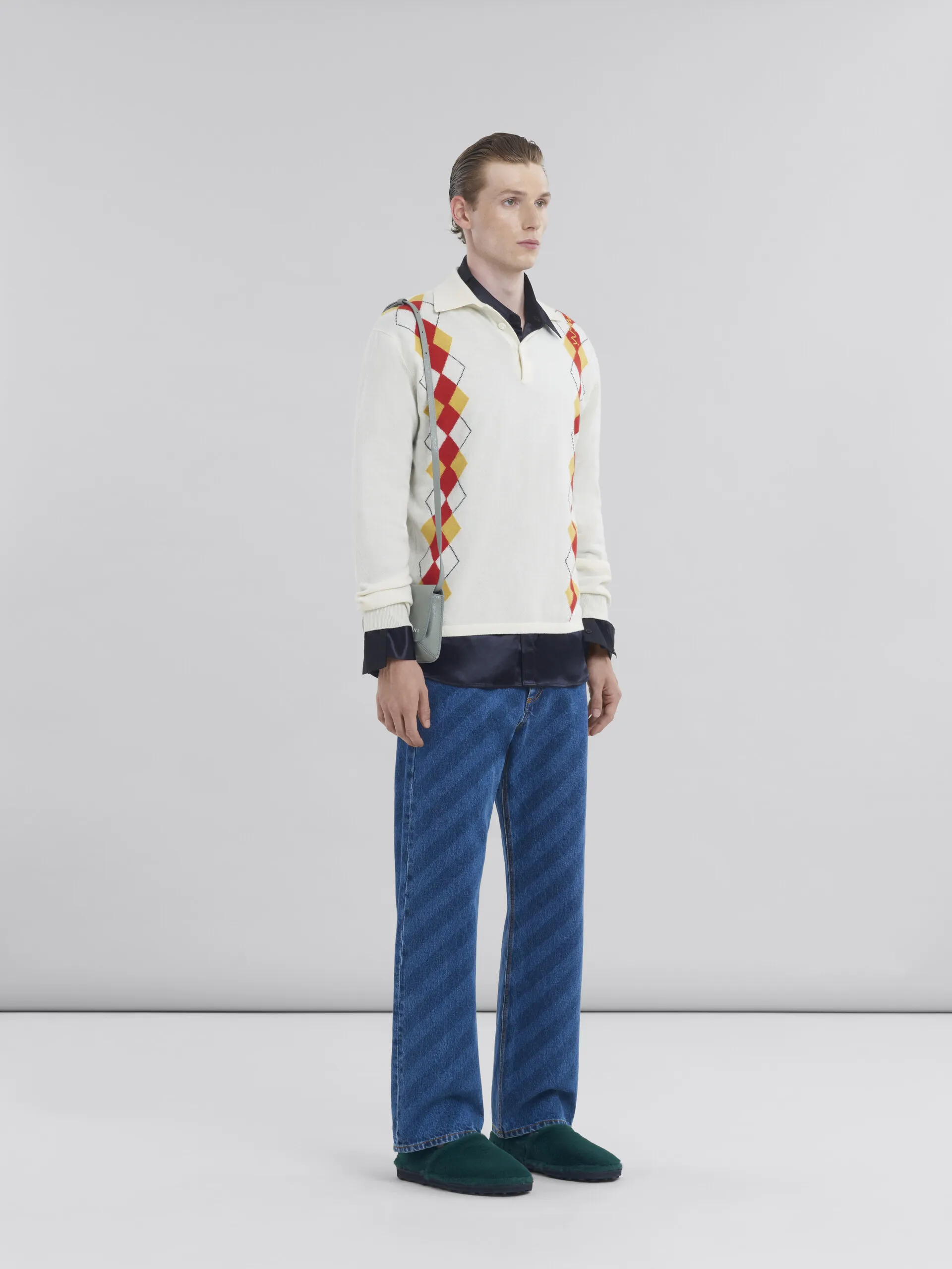 Jeans con gamba ampia in denim blu a righe