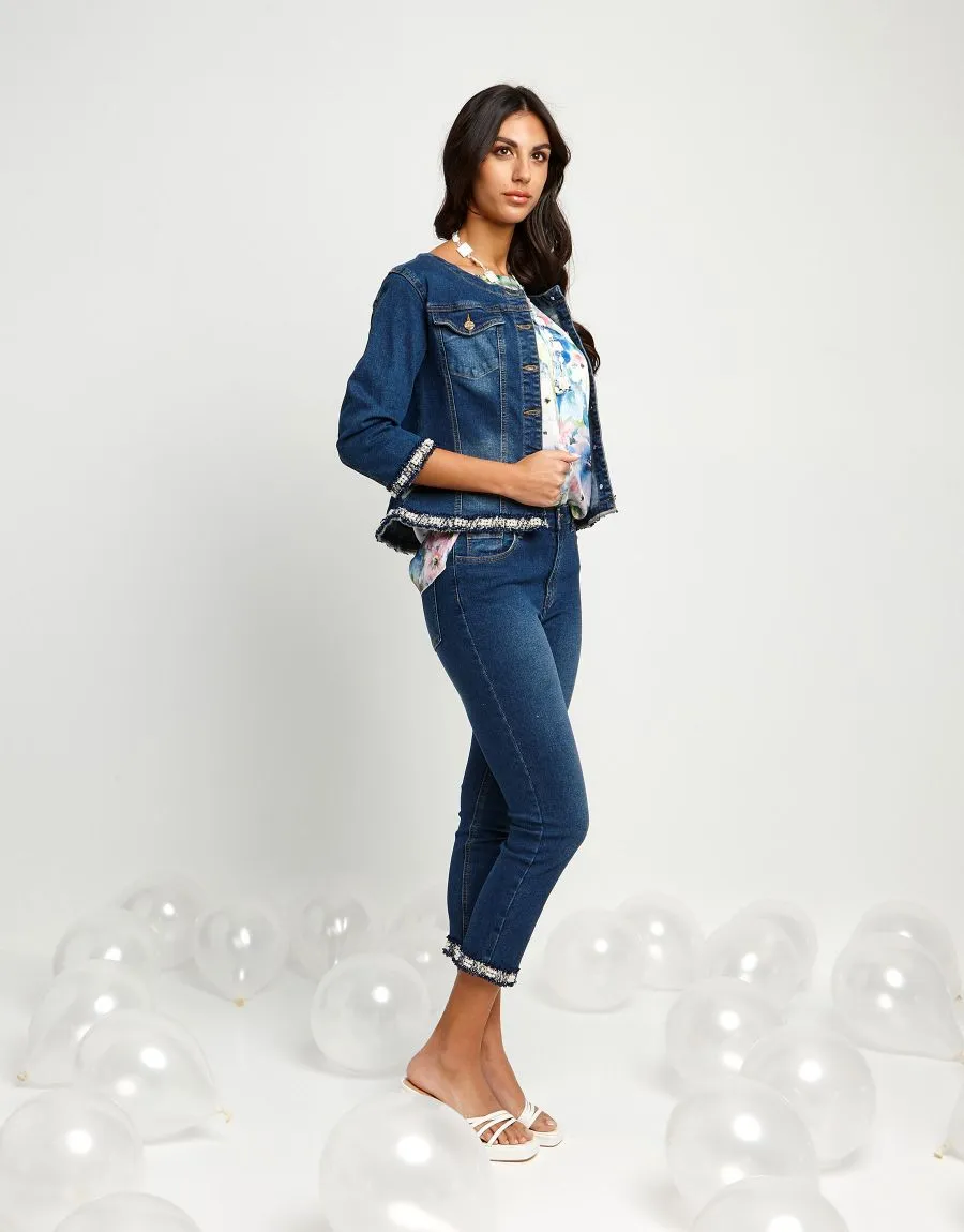 Jeans con spacco e bordura