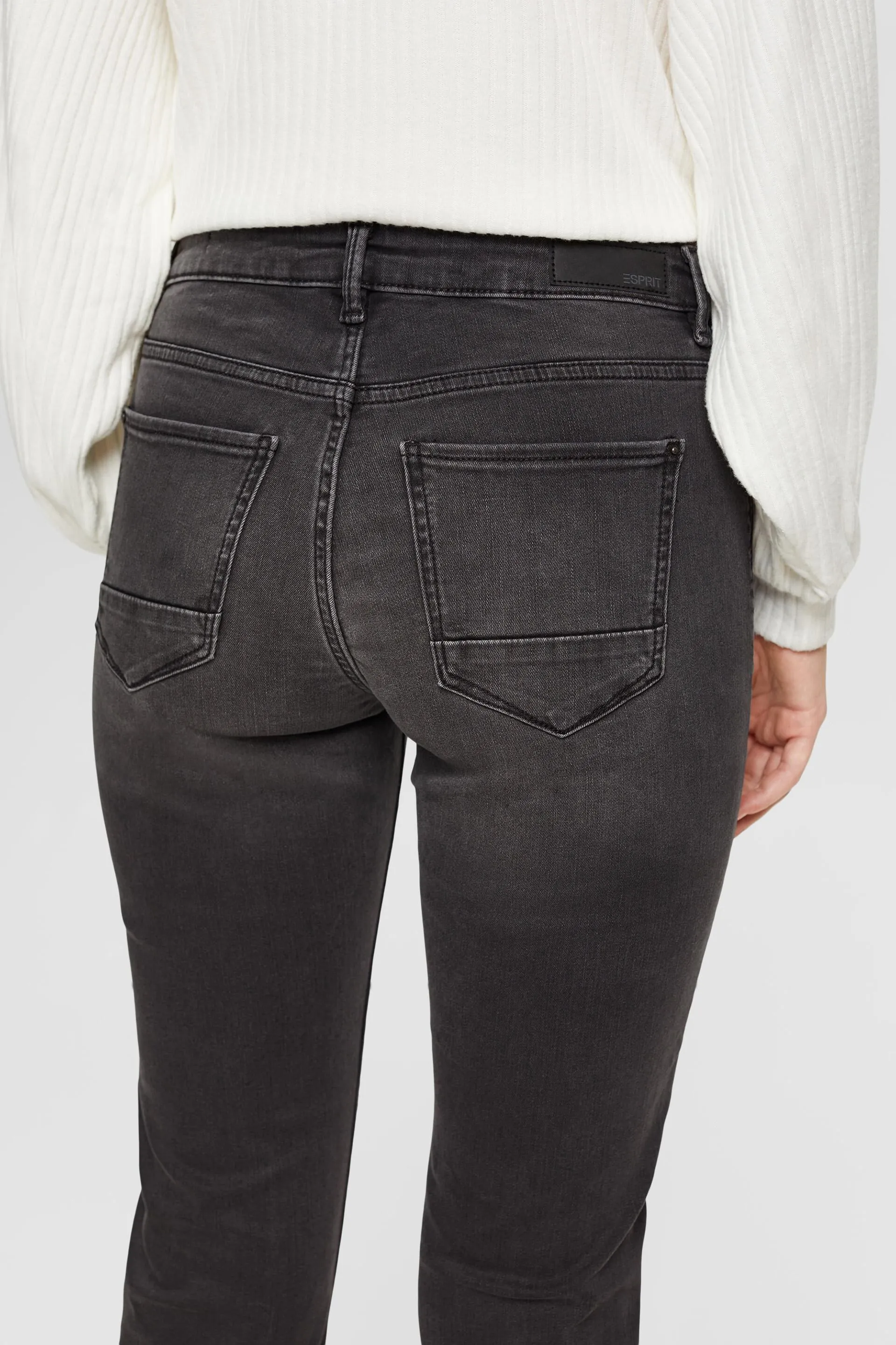 Jeans Slim Fit a vita media