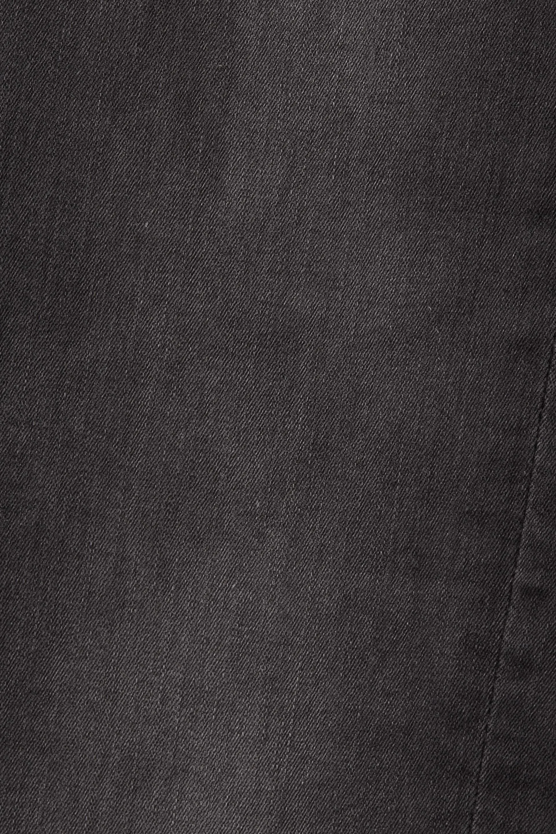 Jeans Slim Fit a vita media