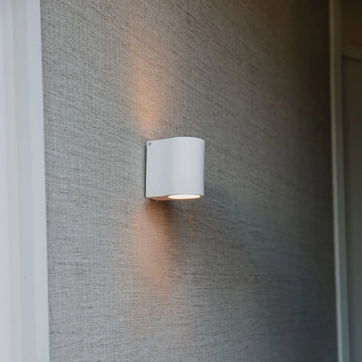 Lampada da parete moderna bianca con effetto luce - Tubo
