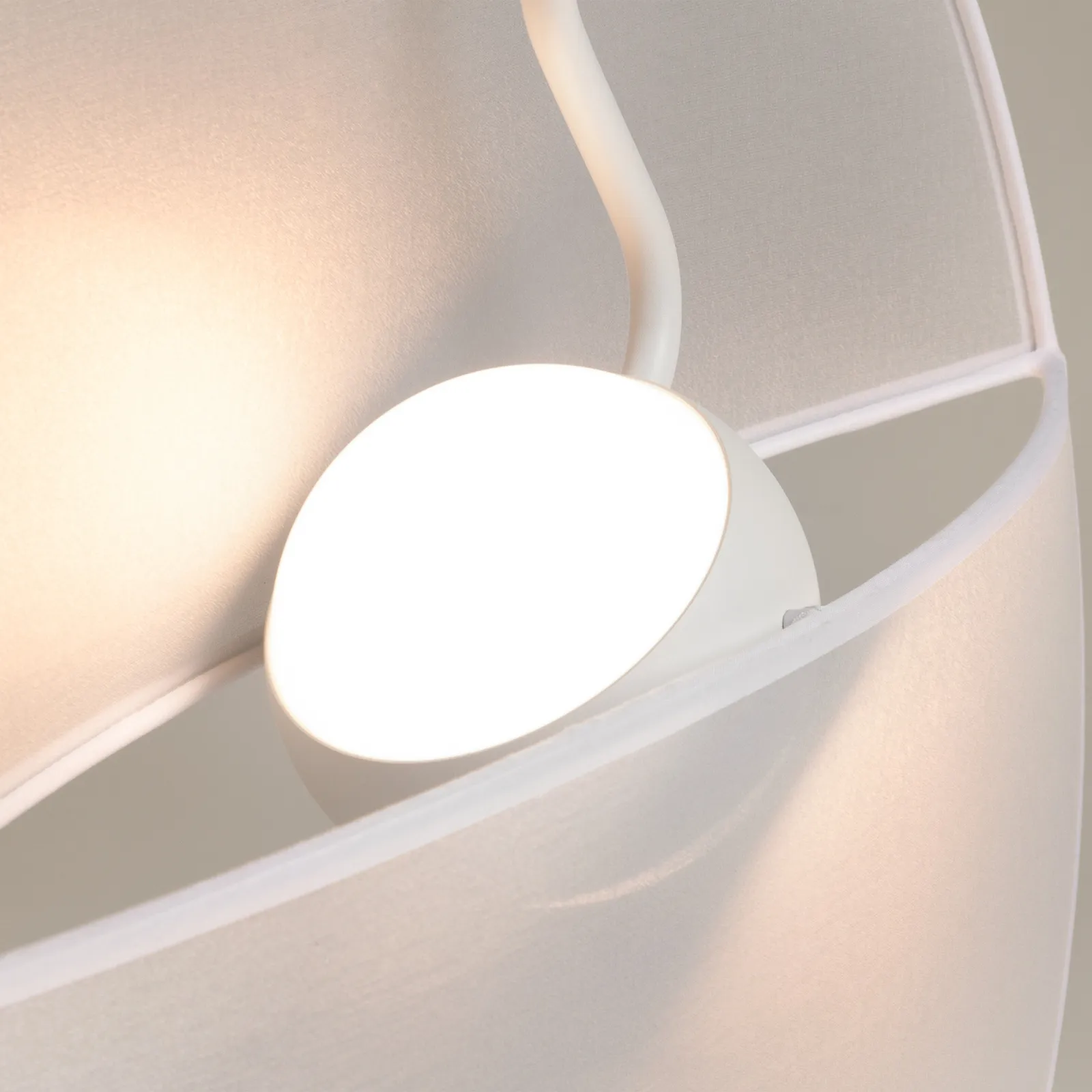 Lampada LED a sospensione Maytoni Reflex, paralume in tessuto, a 3 luci.