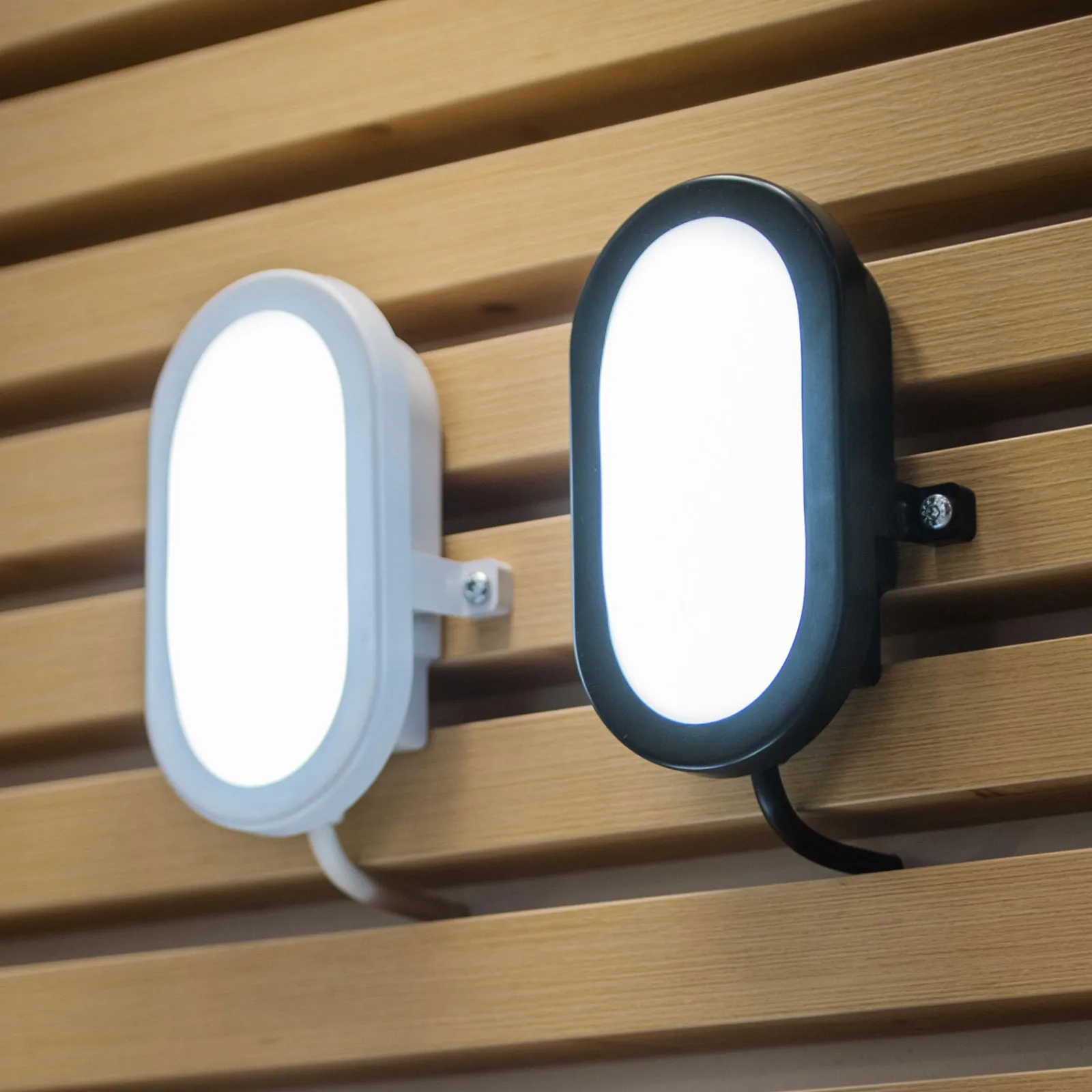LEDVANCE Bulkhead applique LED esterni 5,5W nero