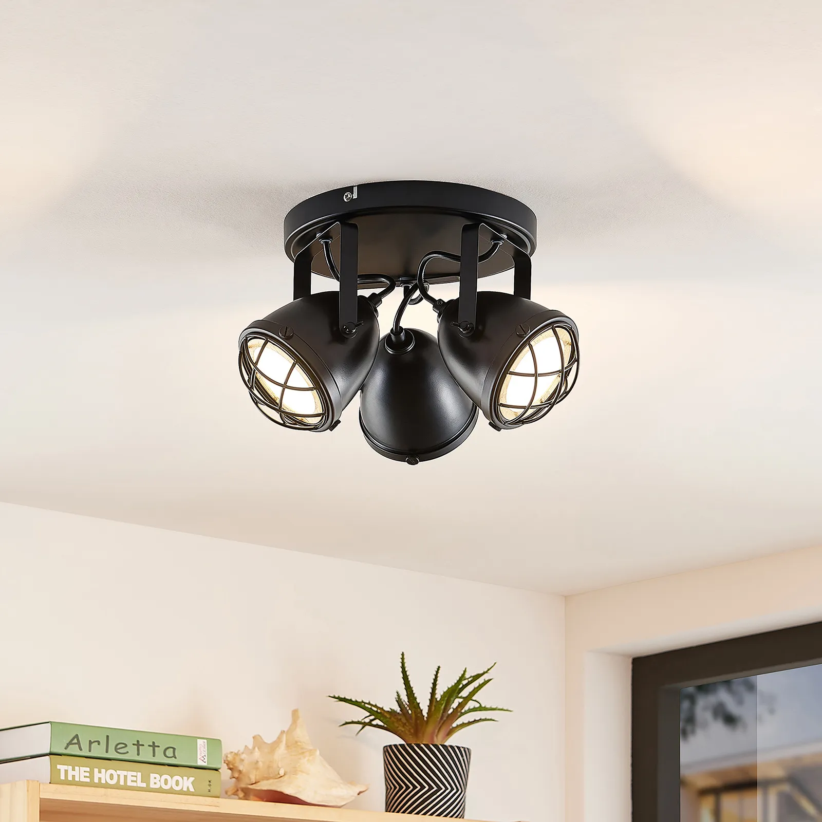 Lindby Biona Faretto da soffitto con anello dorato, a 3 luci, Ø 22 cm