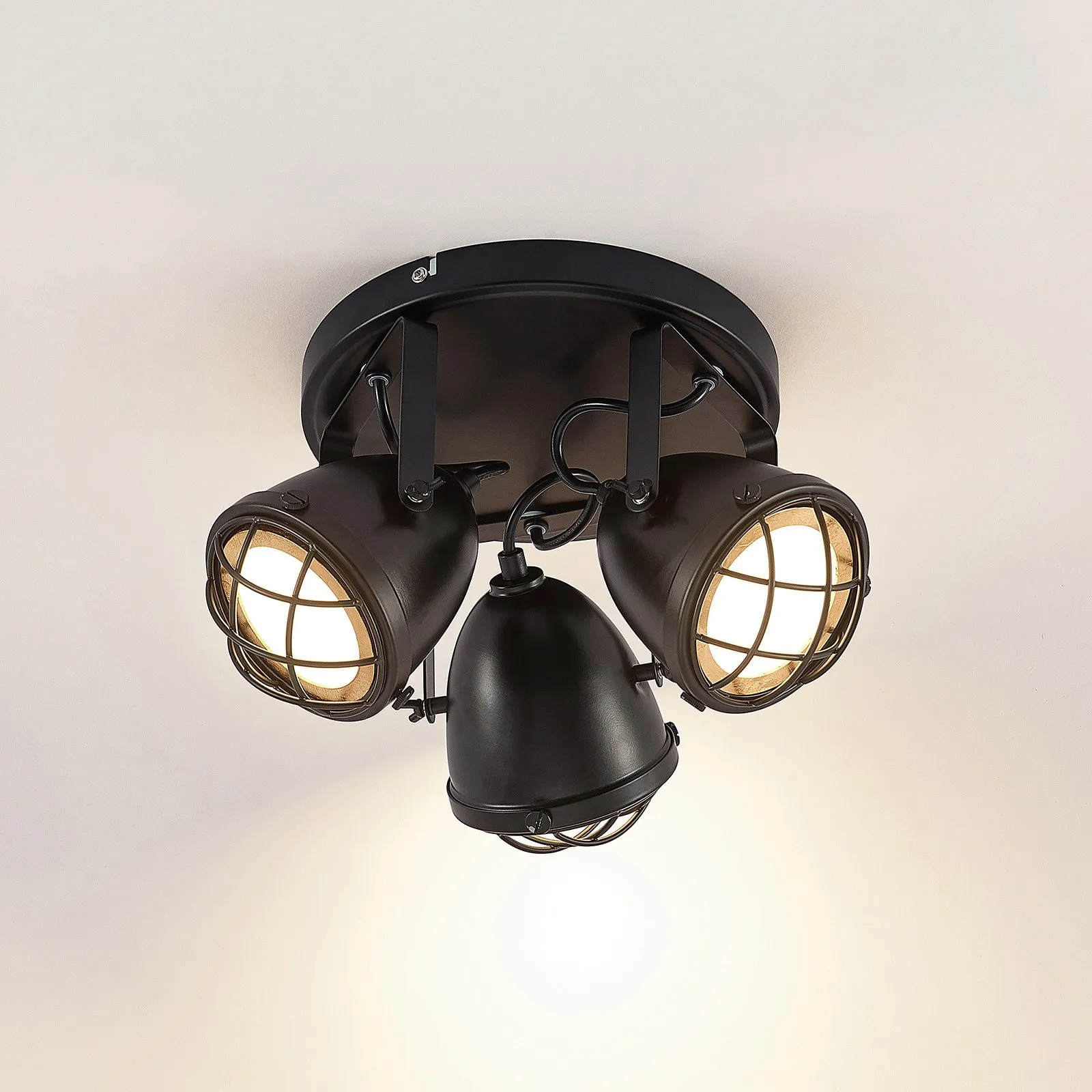 Lindby Biona Faretto da soffitto con anello dorato, a 3 luci, Ø 22 cm