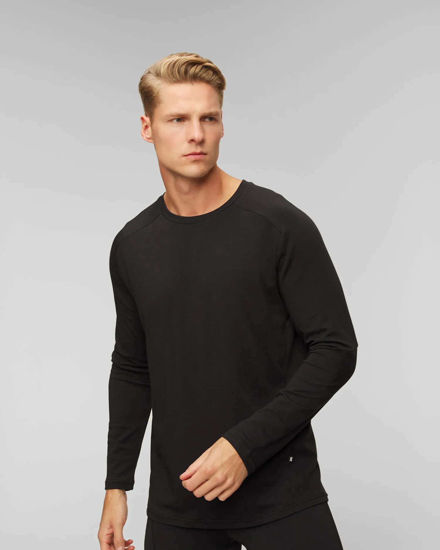 Maglietta a maniche lunghe da uomo On Running Focus Long-T 1MD30140553-black