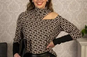Mahglietta elegante con stampa geometrica e scollo Venitya, beige