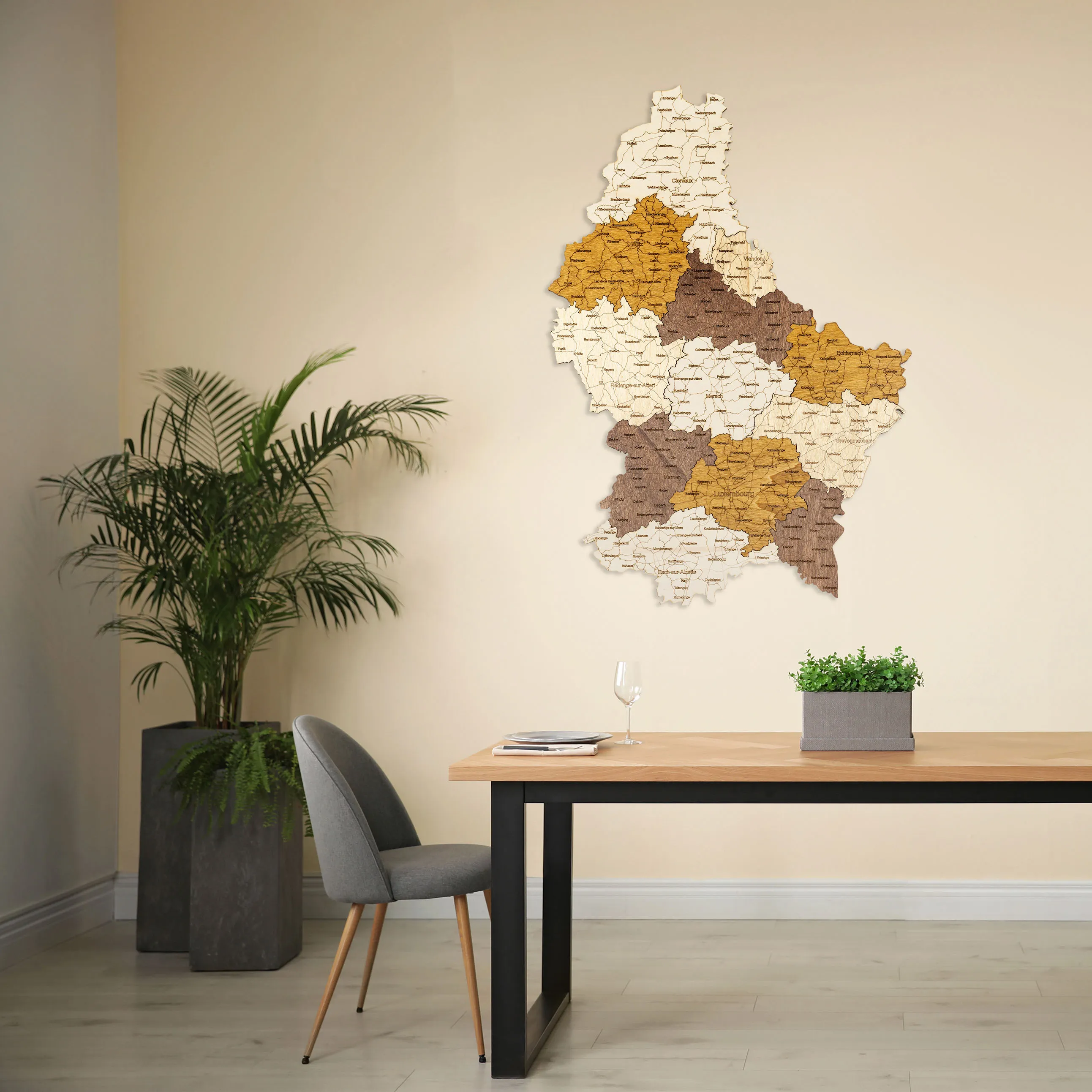 Mappa in legno del Lussemburgo