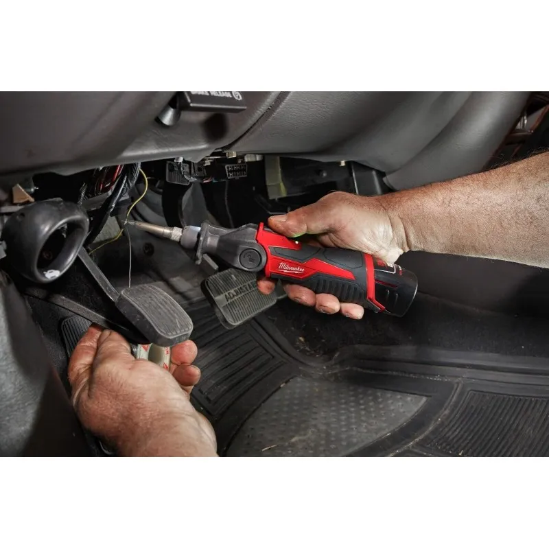 MILWAUKEE M12SI-201C SALDATORE COMPATTO CON TESTA ORIENTABILE 2AH 400°