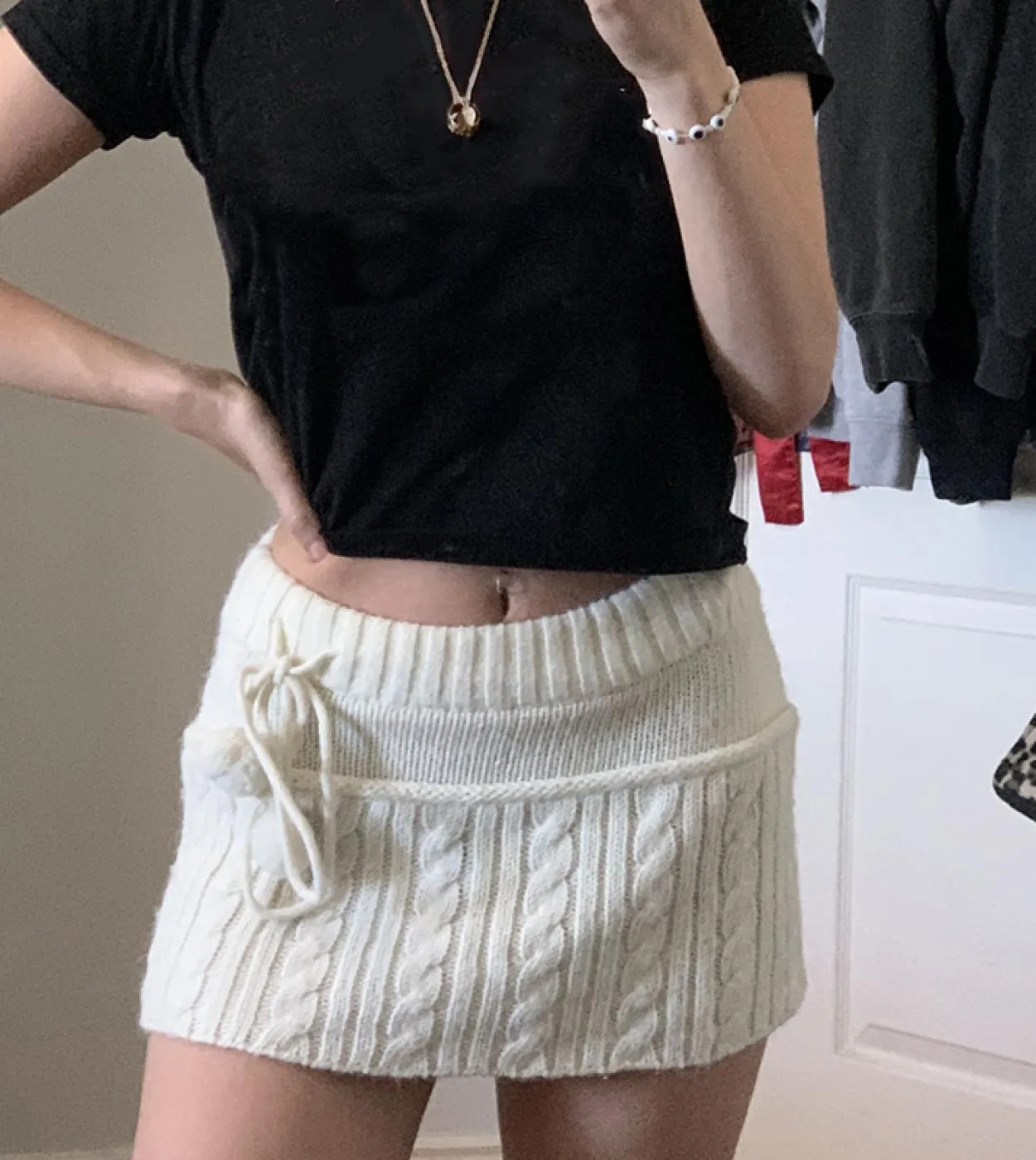 Minigonne lavorate a maglia con lacci in pelliccia Gonne a tubino dolci e carine Twist Skinny a vita bassa Gonne corte da do