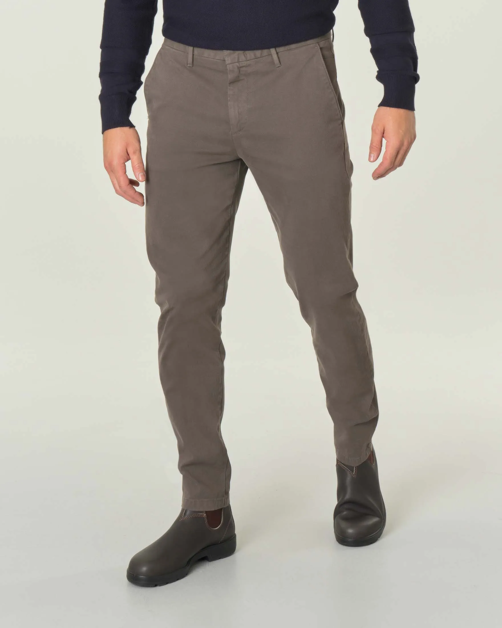 Pantalone chino fango in cotone stretch micro armatura