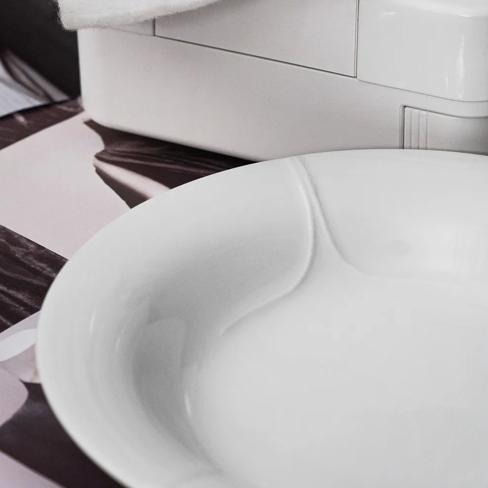 Piatto fondo Pli Blanc 23 cm.jq{font-size:18px}bianco