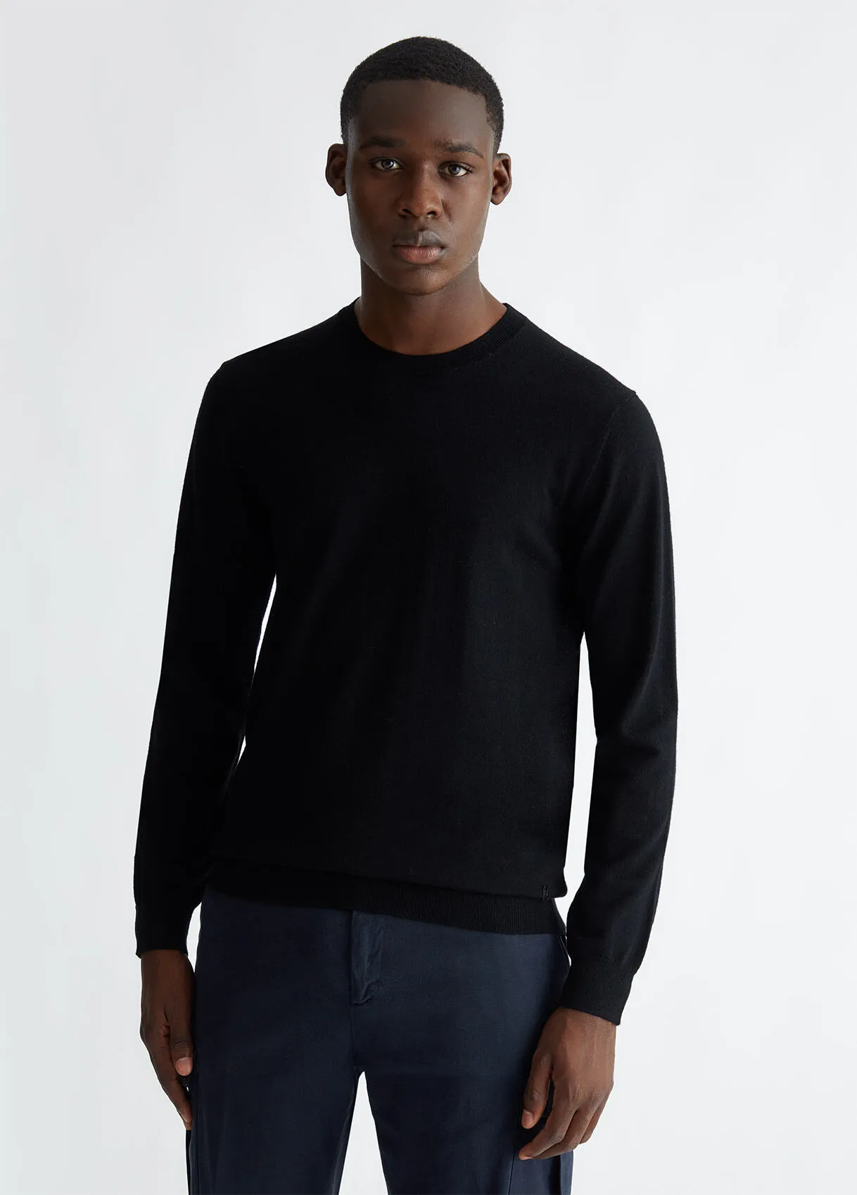Pullover nero in lana