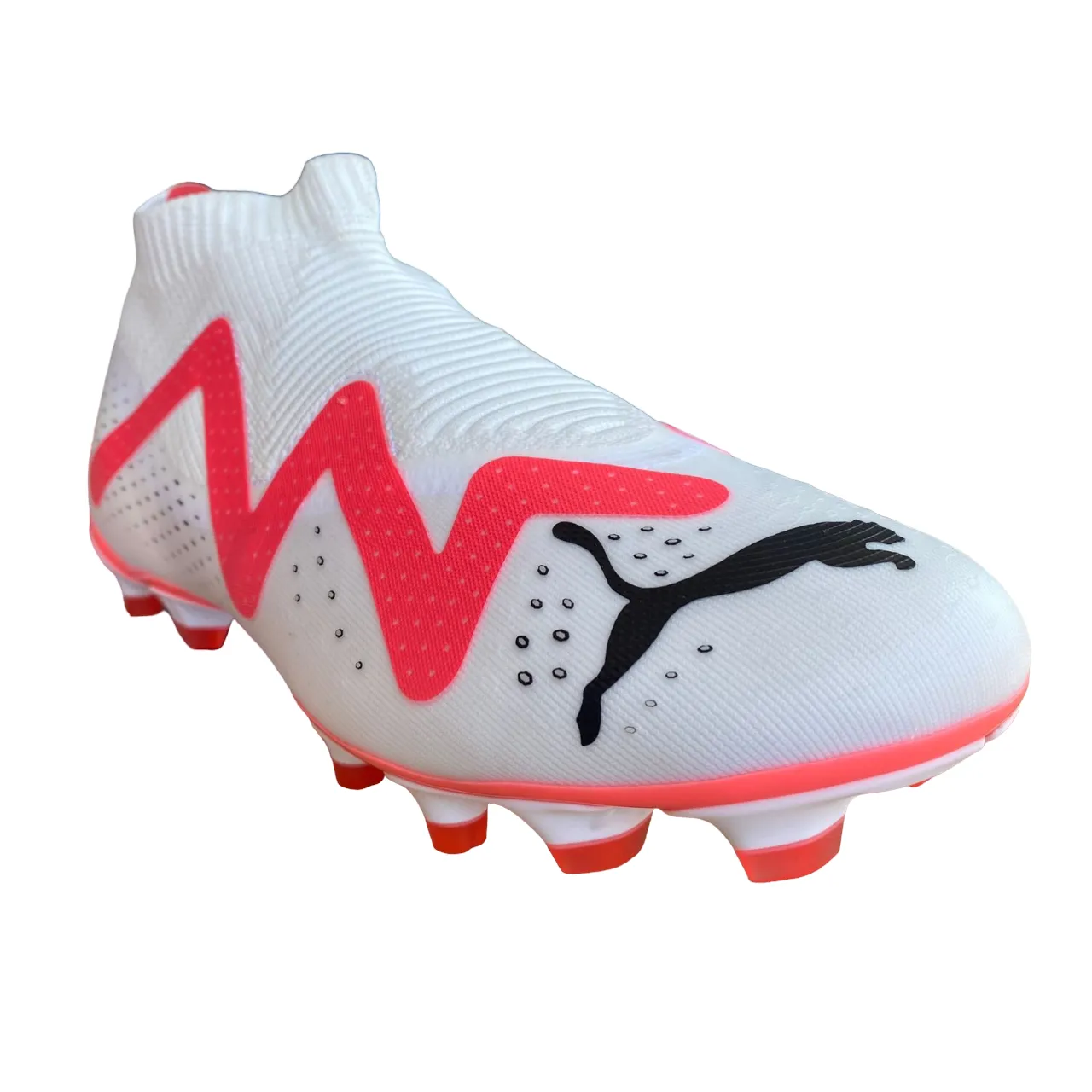 Puma men's laceless football boot Future Match + LL FG/AG 107366 01 white-black-orchid