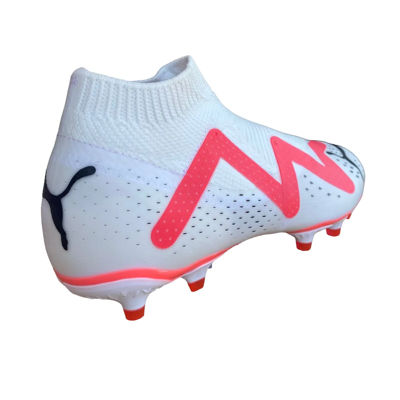 Puma men's laceless football boot Future Match + LL FG/AG 107366 01 white-black-orchid