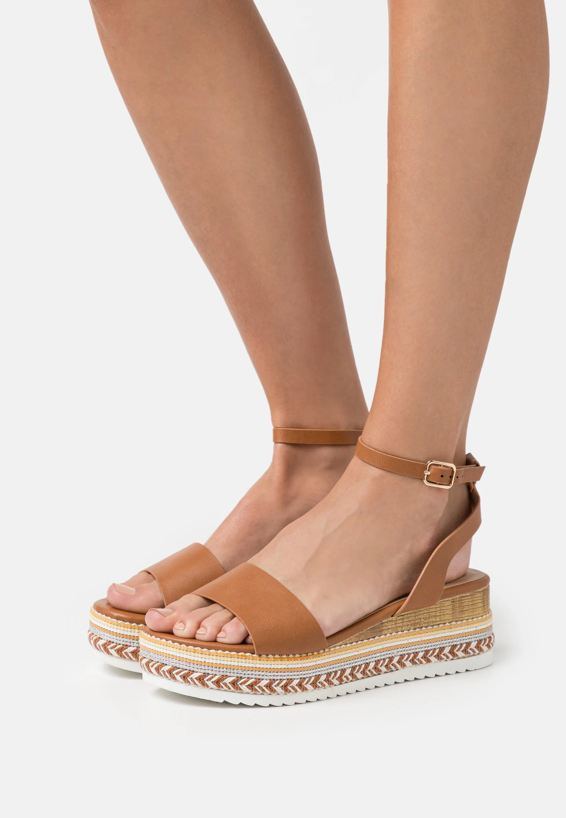 Sandali con plateau