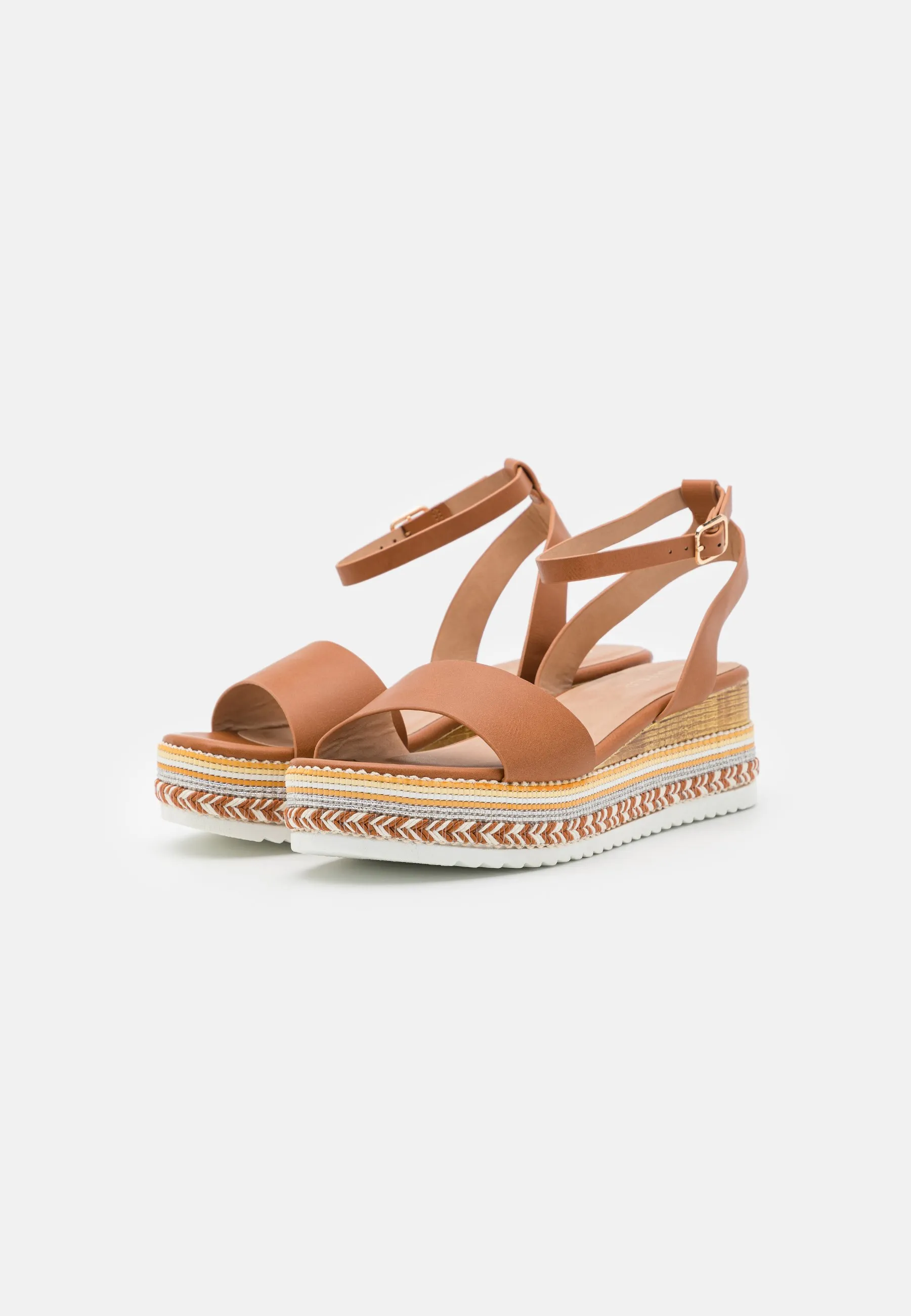 Sandali con plateau