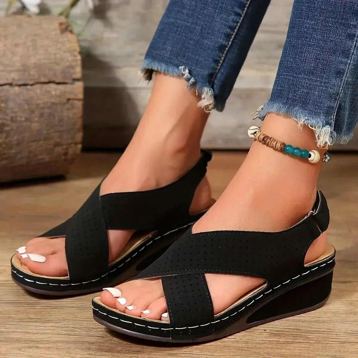 Sandali con zeppa traforata da donna, cinturino incrociato, scarpe con gancio in tinta unita, comode scarpe con plateau e suppor