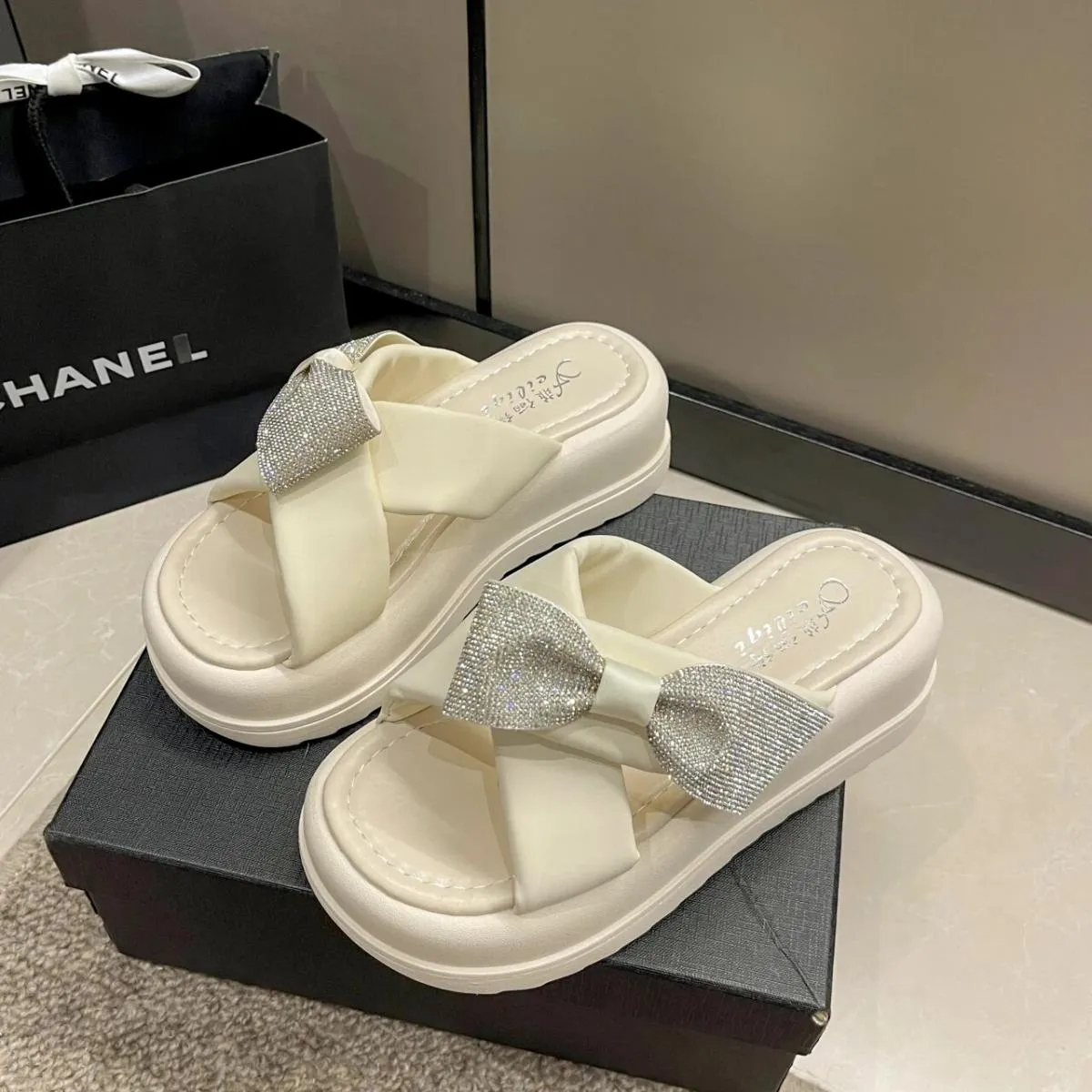 Sandali moda estiva da donna Scarpe da spiaggia per le vacanze Pantofole con plateau stringate Infradito per la casa Scarpe casu