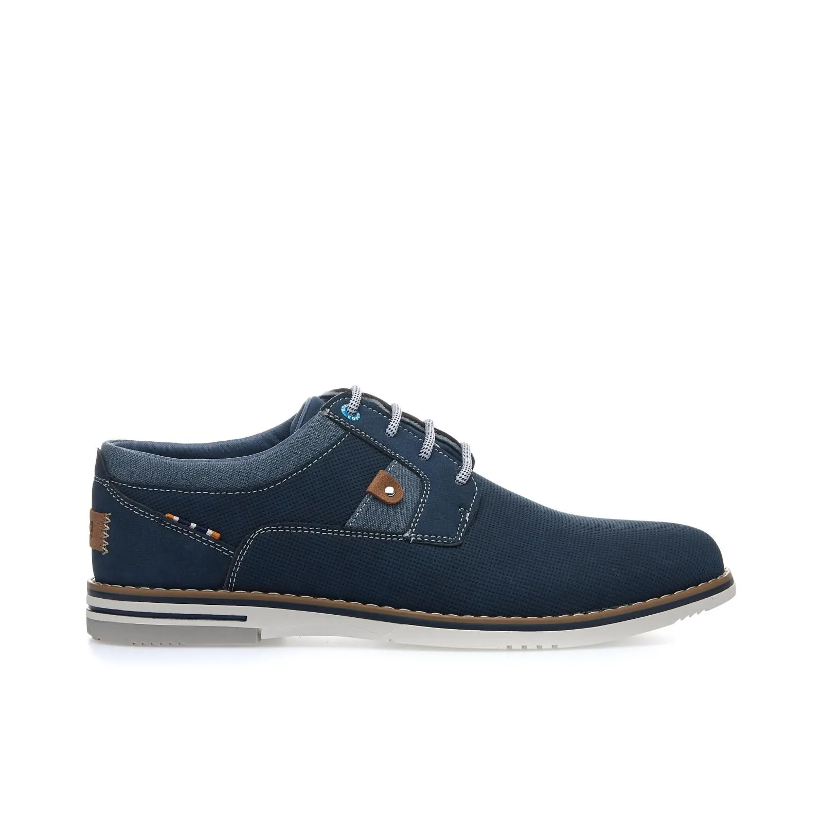 Scarpe blu con lacci
