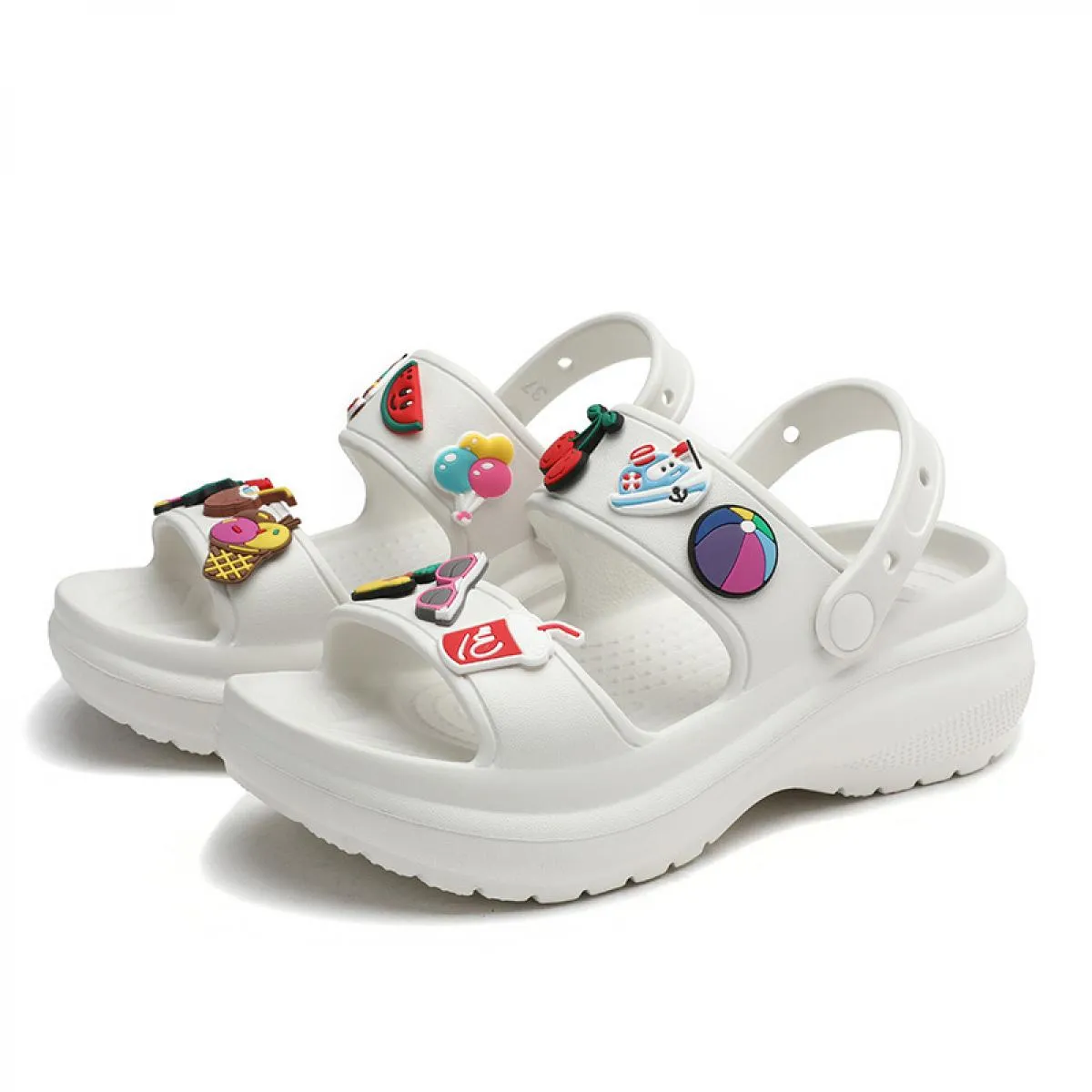 Scarpe casual da donna con ciondoli Zoccoli Scarpe da giardino Sandali da spiaggia Infradito Moda femminile Sandali con plateau