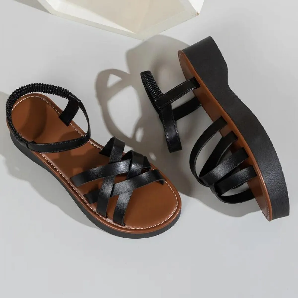 Scarpe da donna 2023 Sandali da donna con fascia elastica di alta qualità Sandali nuovi da donna Scarpe con plateau a punta aper