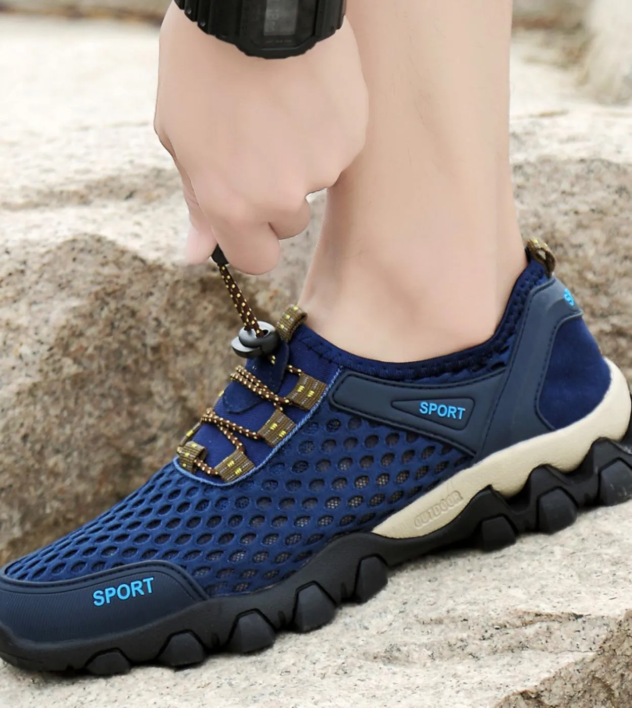 Scarpe da ginnastica casual da uomo estive Scarpe in rete traspirante Scarpe da trekking da esterno antiscivolo da uomo Scarpe d