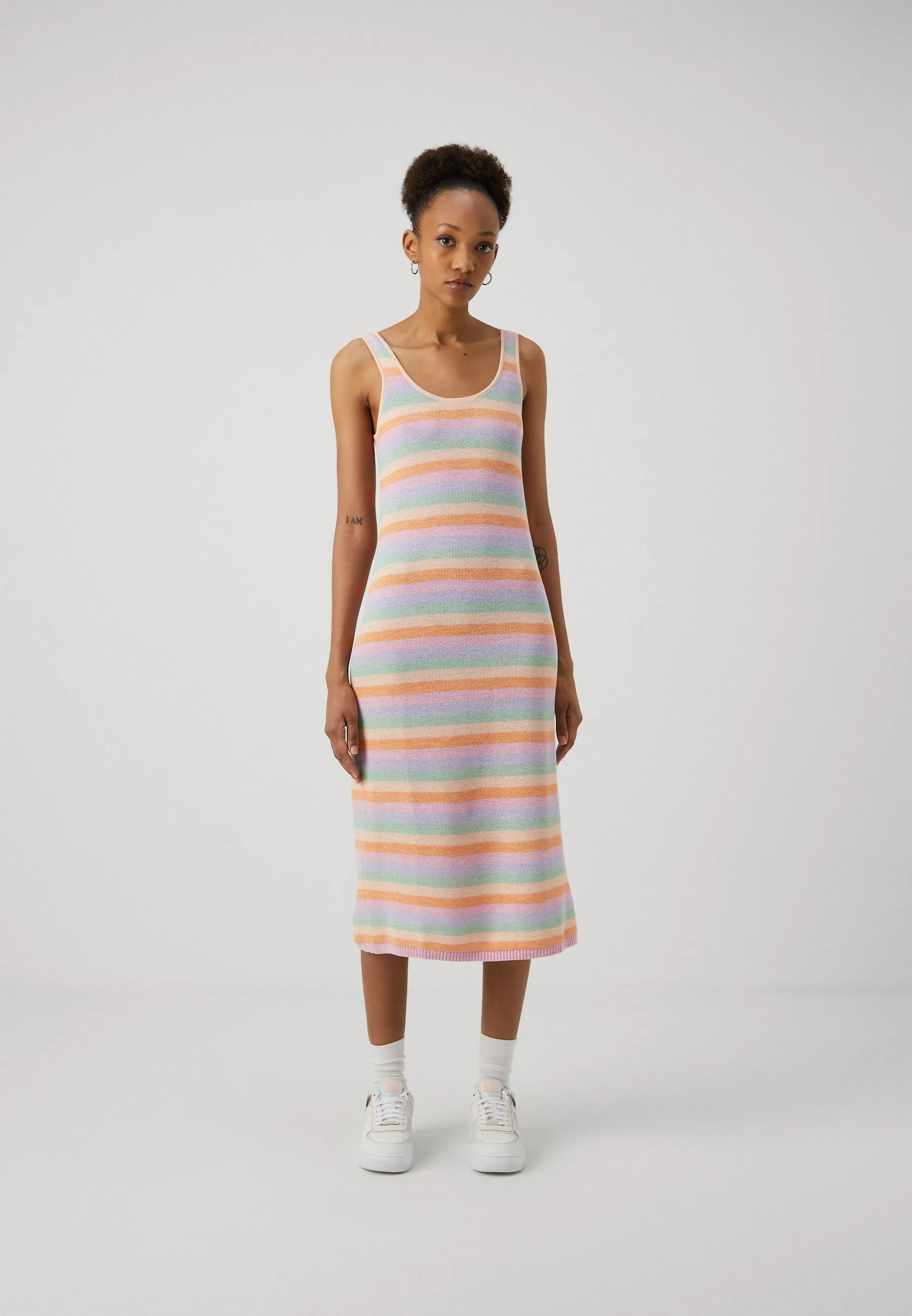 SCOOPNECK  - Abito in maglia