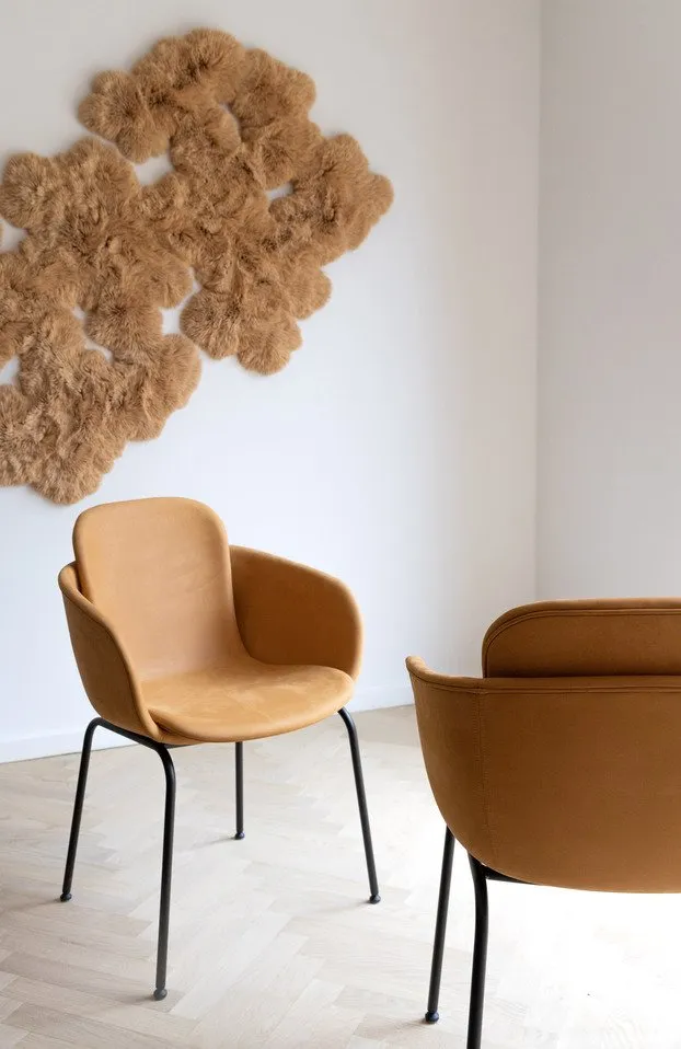 sedia con braccioli Chair no. One S2