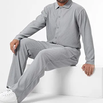 Set camicia e pantaloni grigi a maniche lunghe
