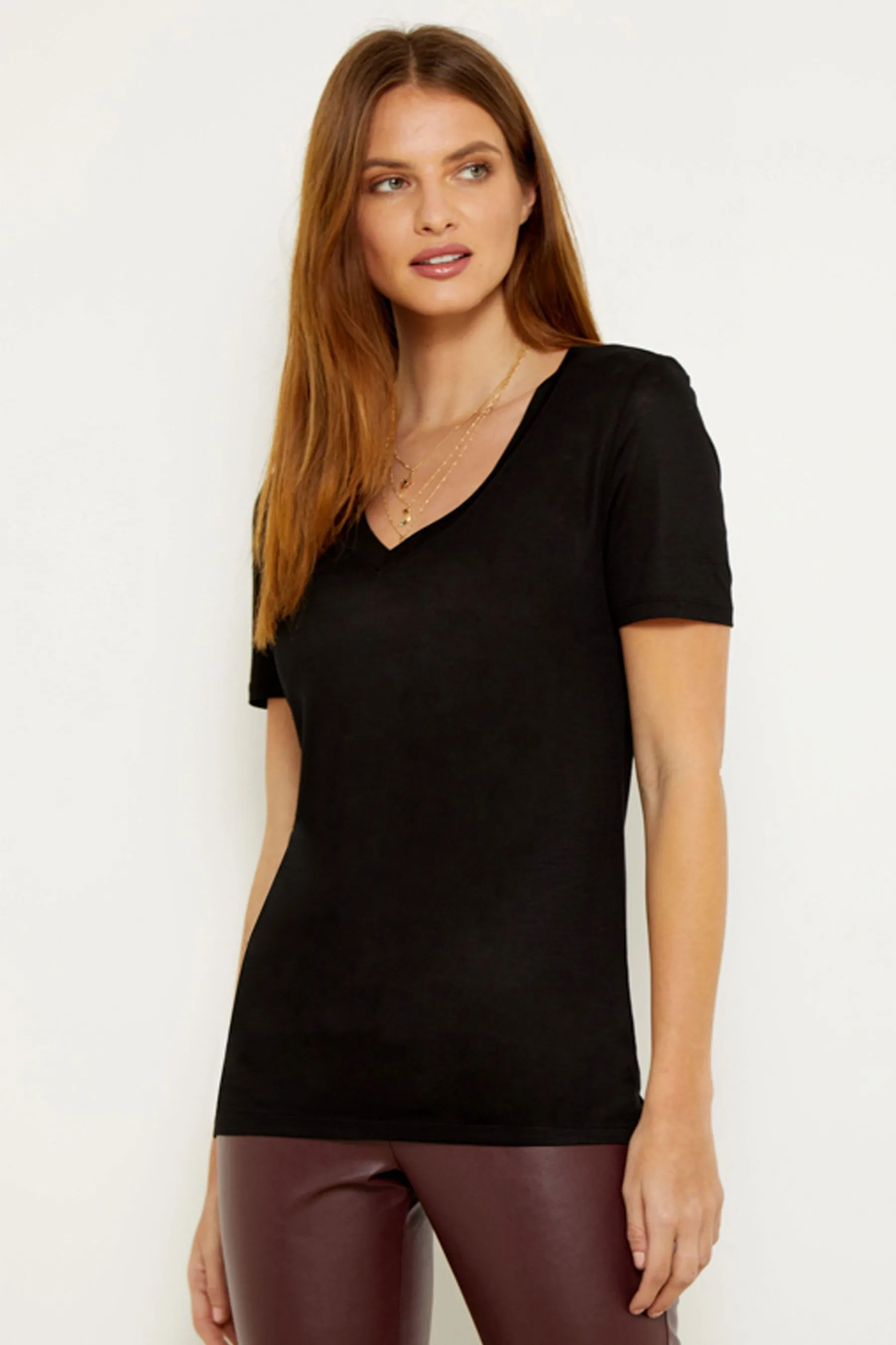 Sosandar - T-shirt in jersey premium super morbido con scollo a V    