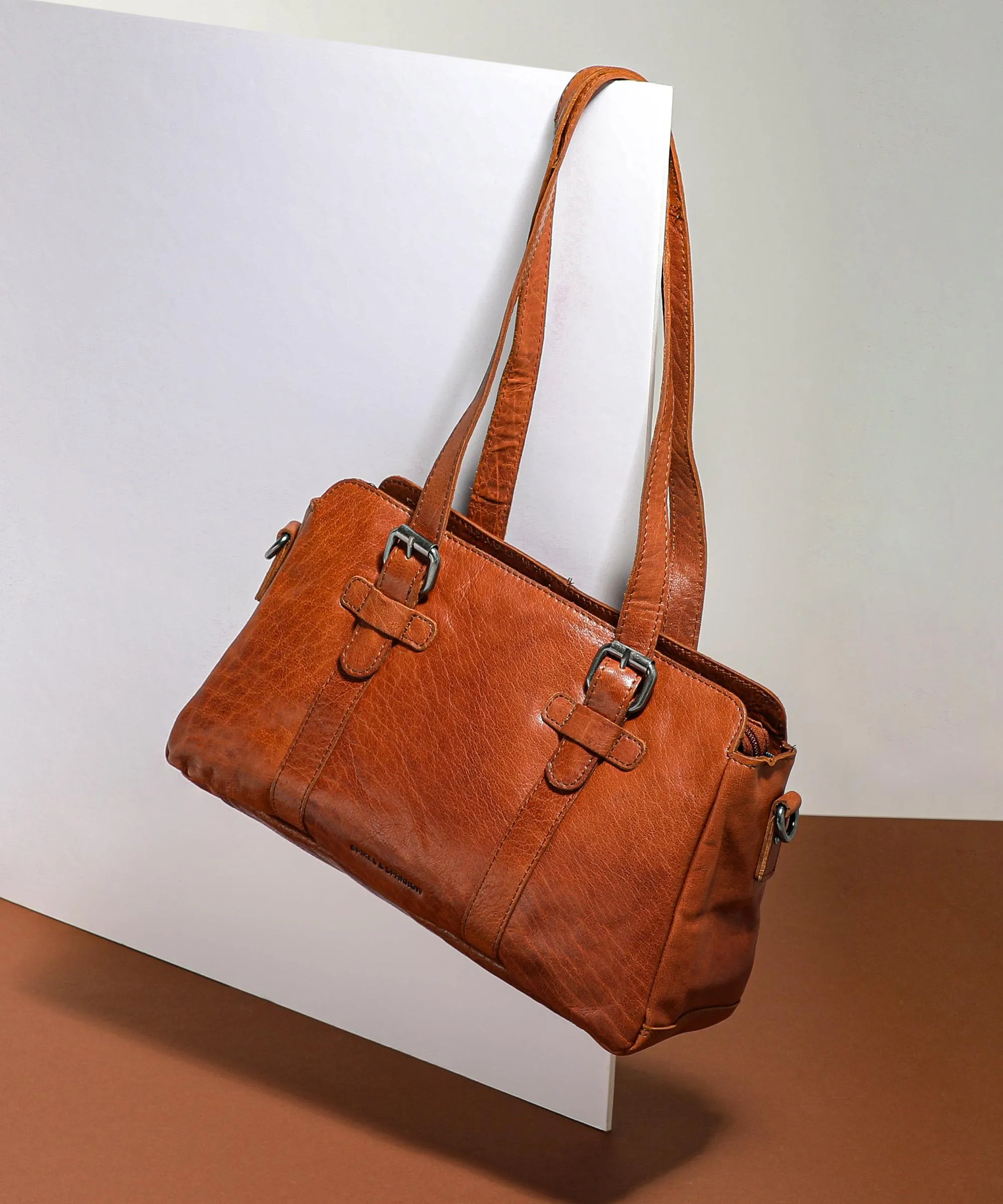  Spikes & Sparrow Bronco Borsa a spalla pelle di bufalo cognac  