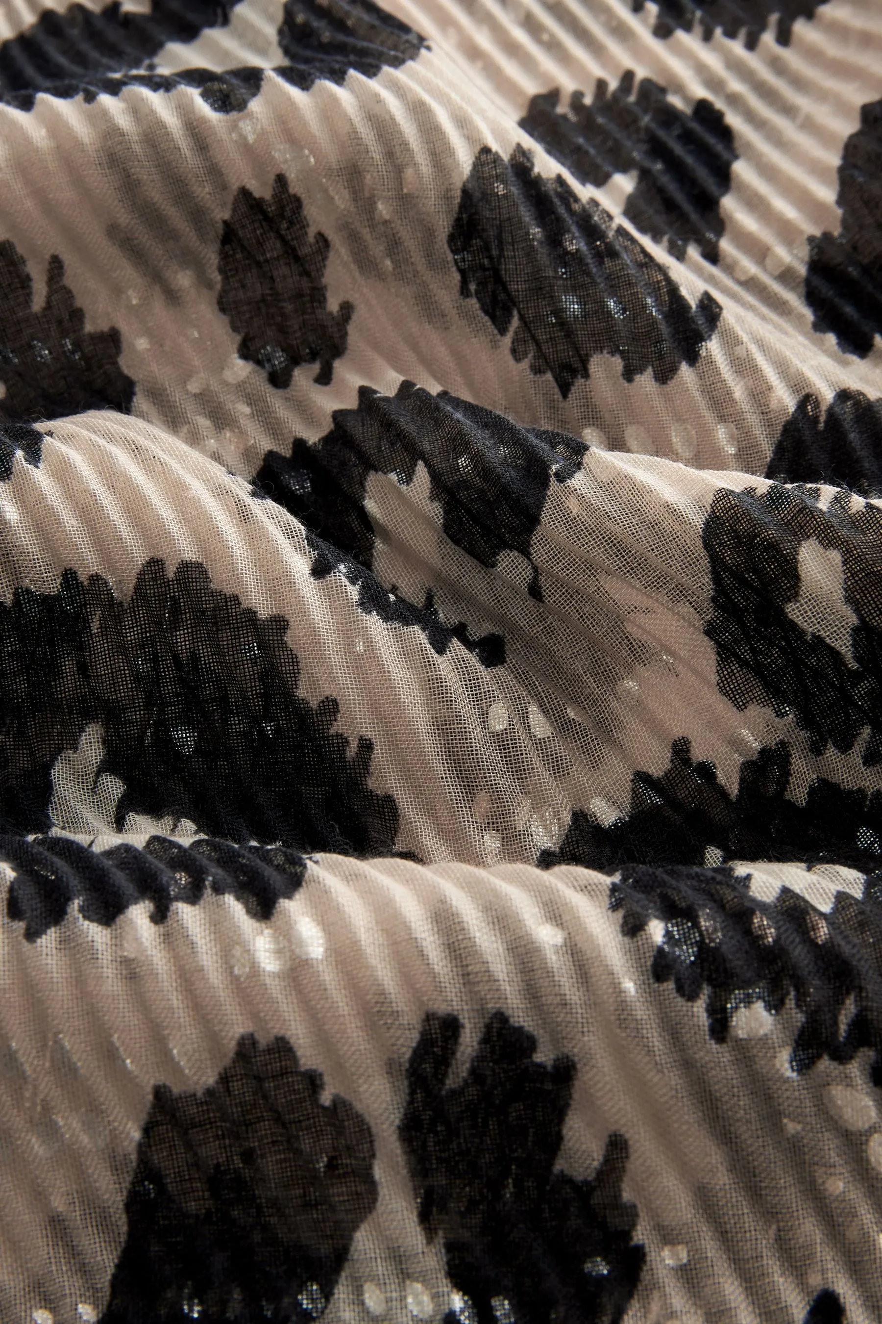 Stampa animalier  - Sciarpa leggera plissescata laminata