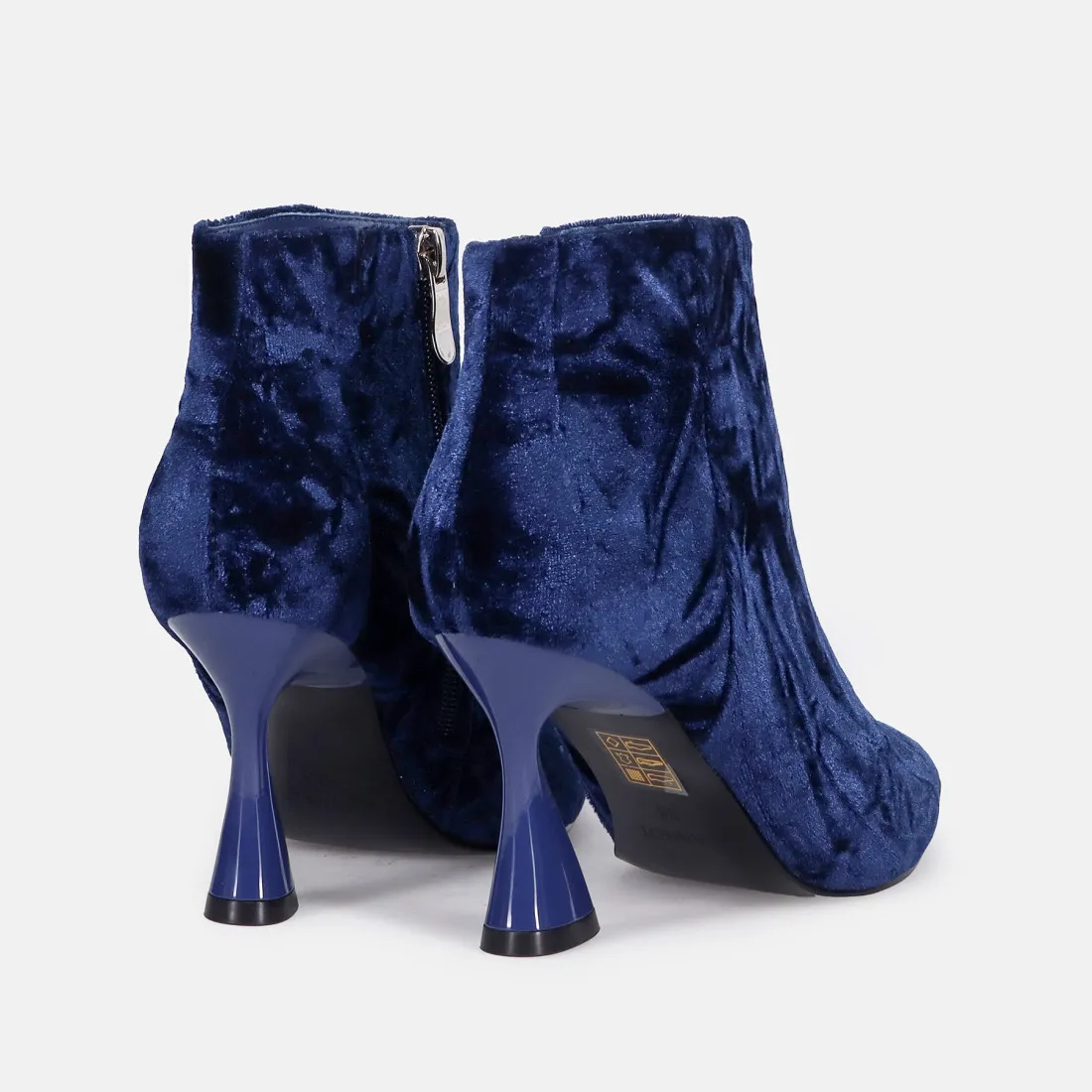 Stivaletto Jeannot in velluto blu con tacco di design