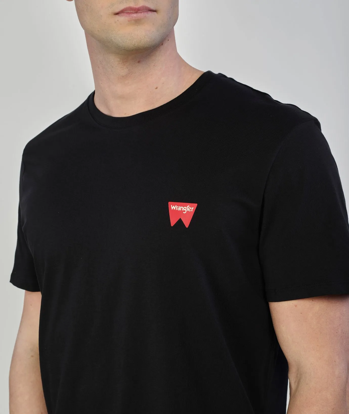 T-shirt girocollo nera con logo