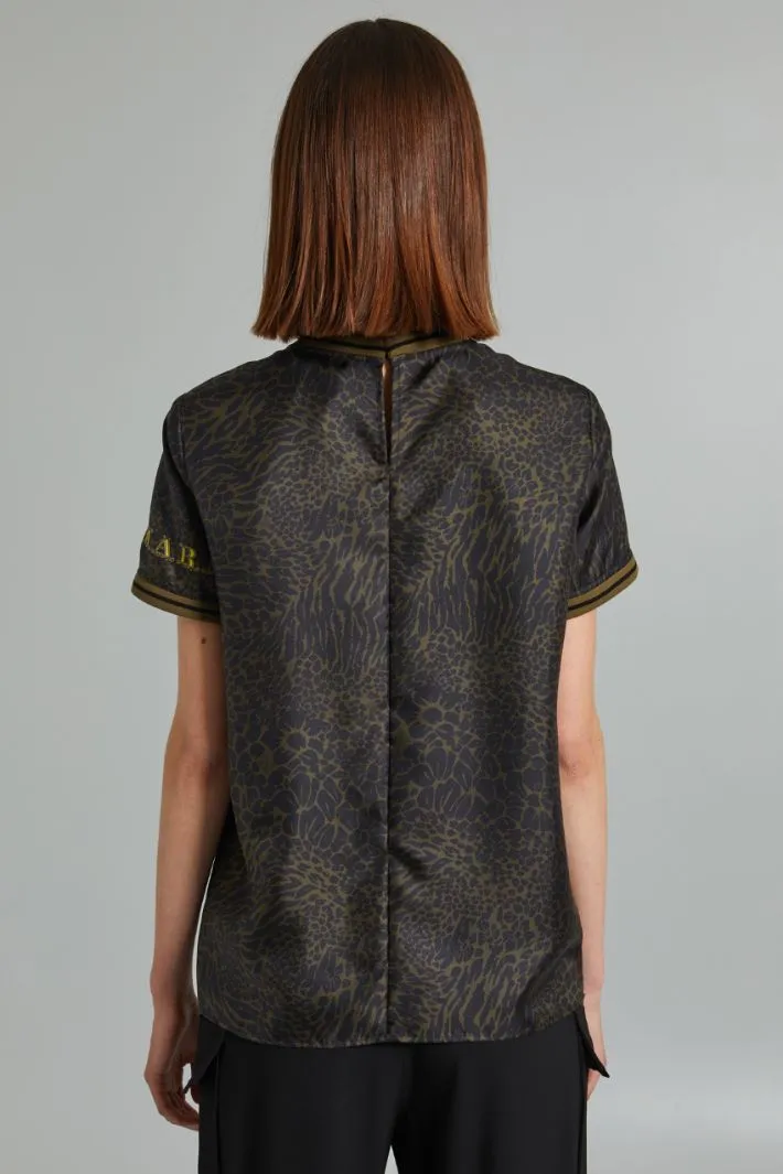 T-shirt in twill di pura seta